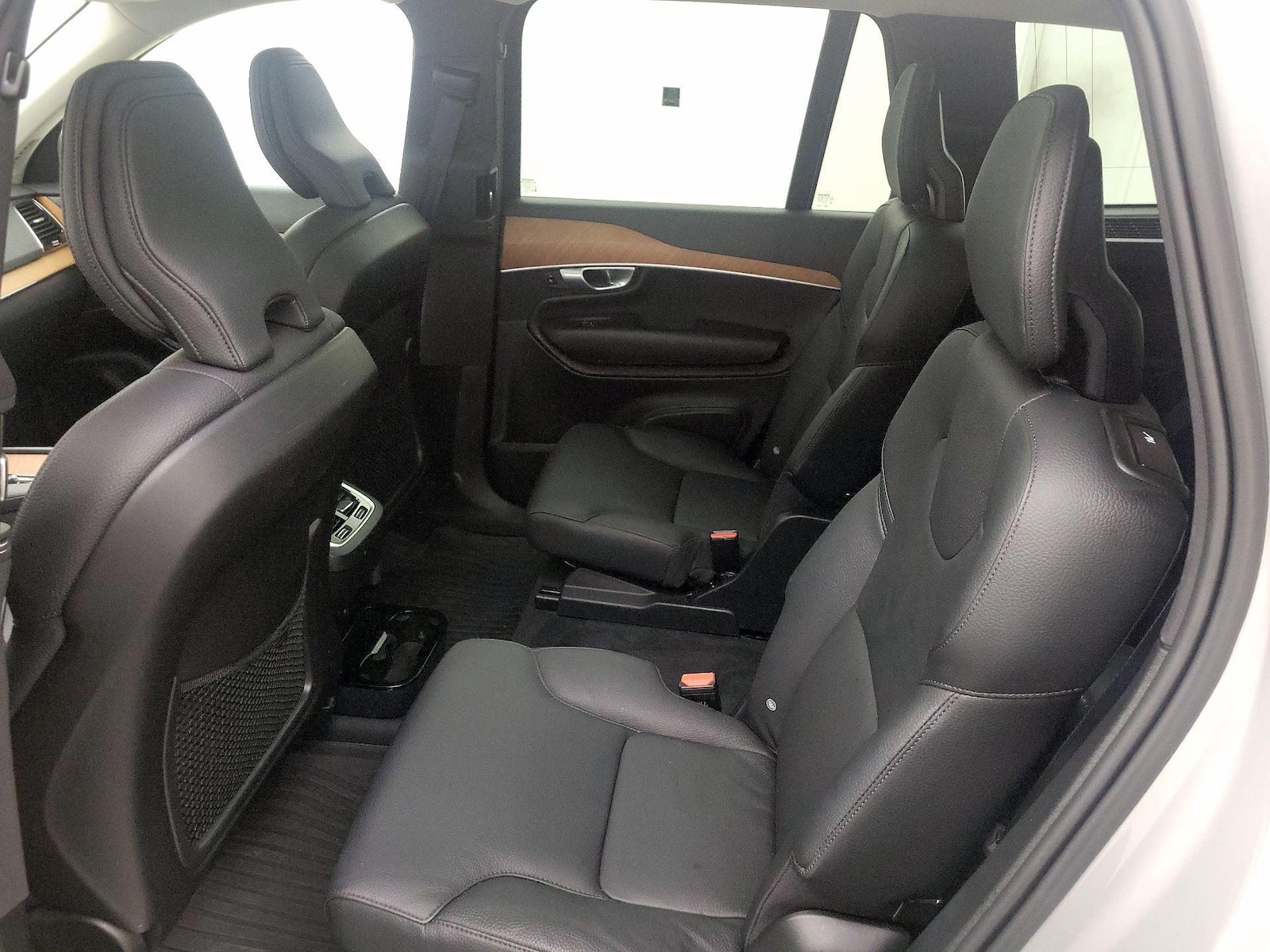 2024 Volvo XC90 Plus - Photo 22