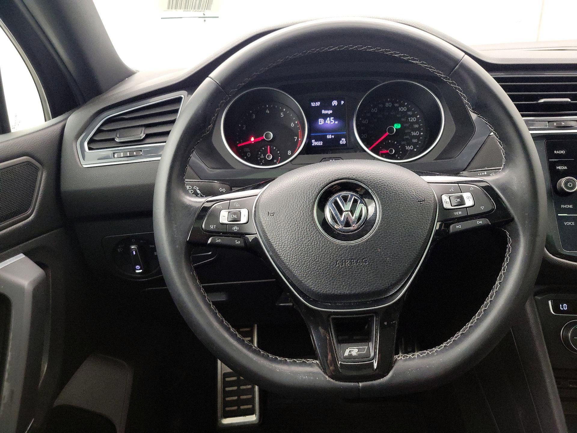 Thumbnail: 2020 Volkswagen Tiguan - 10