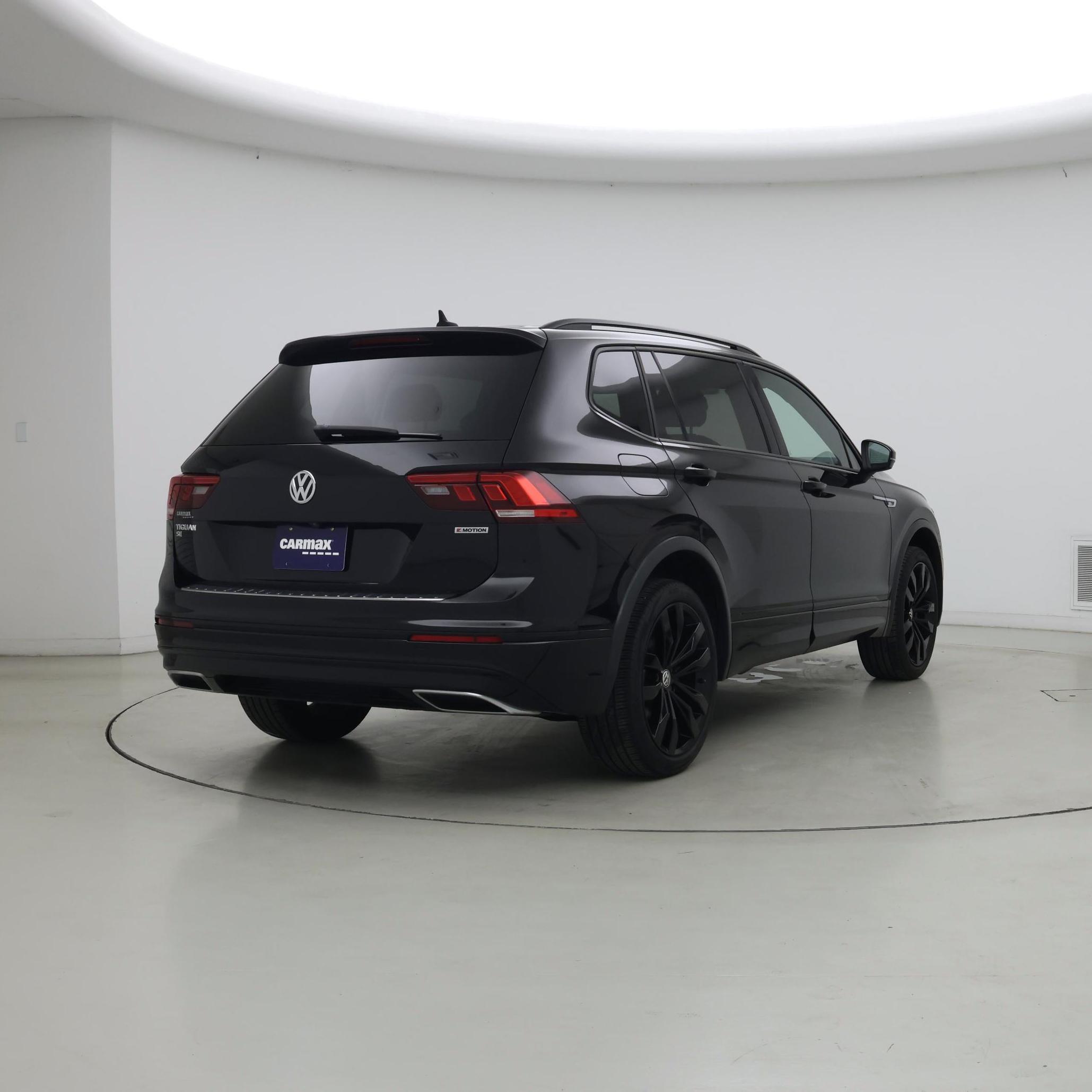 Thumbnail: 2020 Volkswagen Tiguan - 8