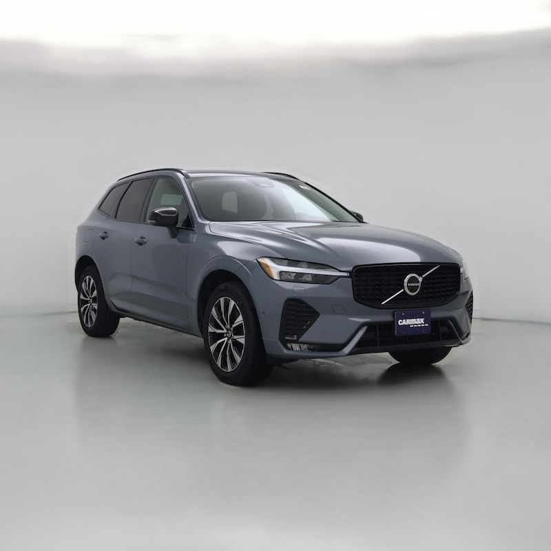 2023 Volvo XC60 B5 Plus Dark Theme