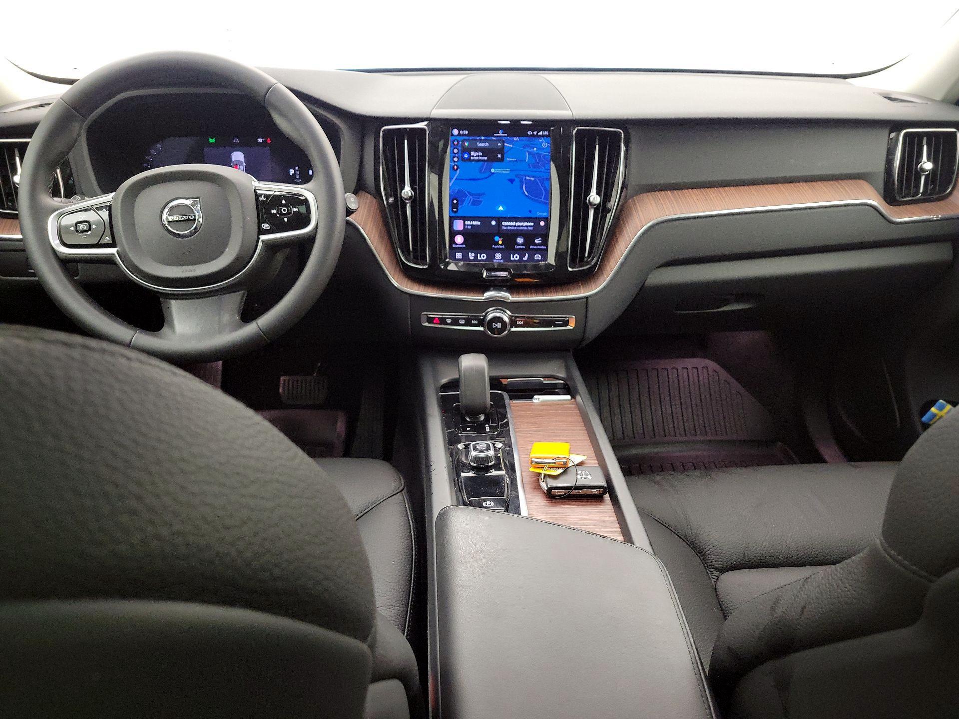 Thumbnail: 2023 Volvo XC60 - 9