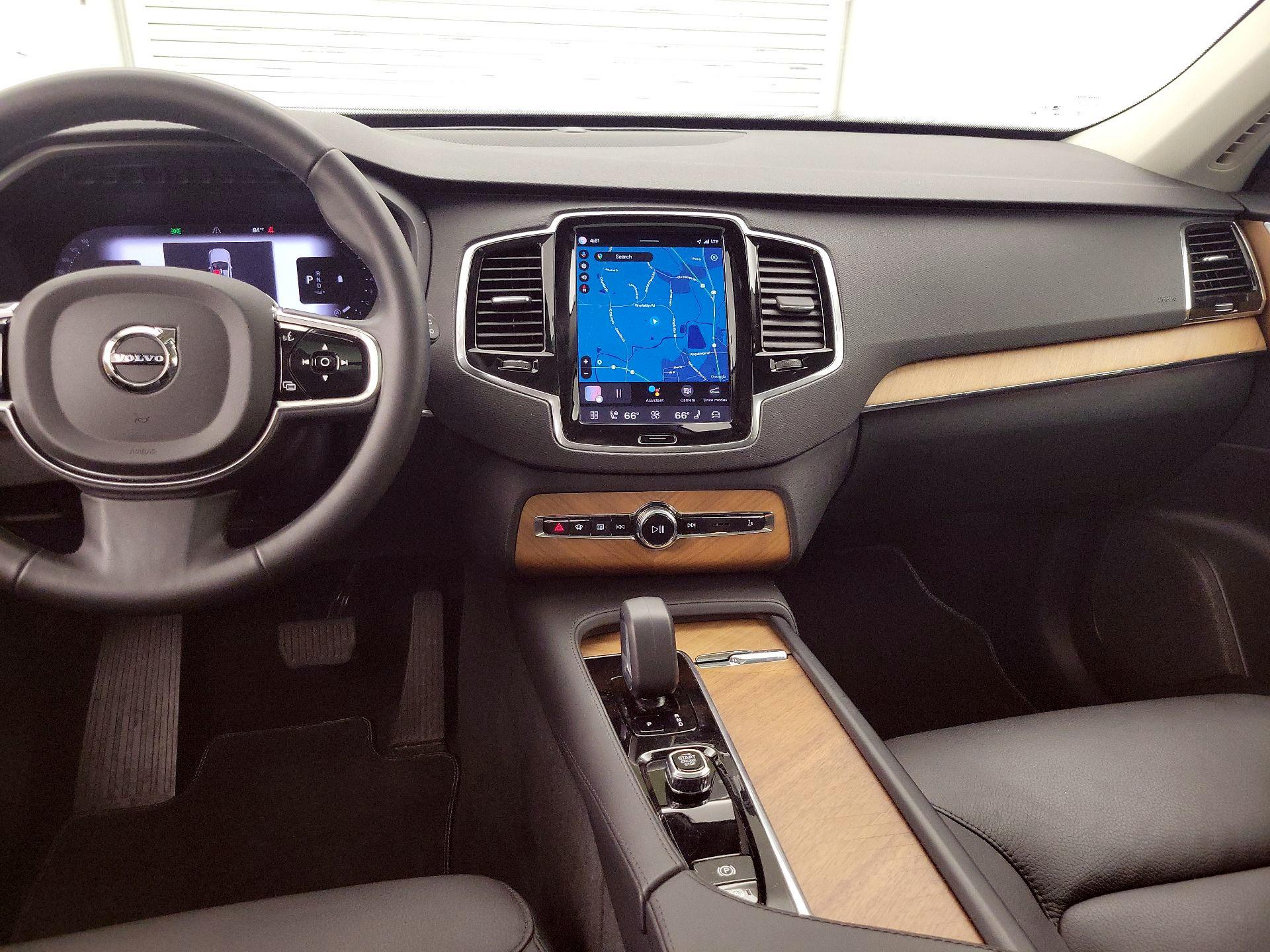 Thumbnail: 2025 Volvo XC90 - 9