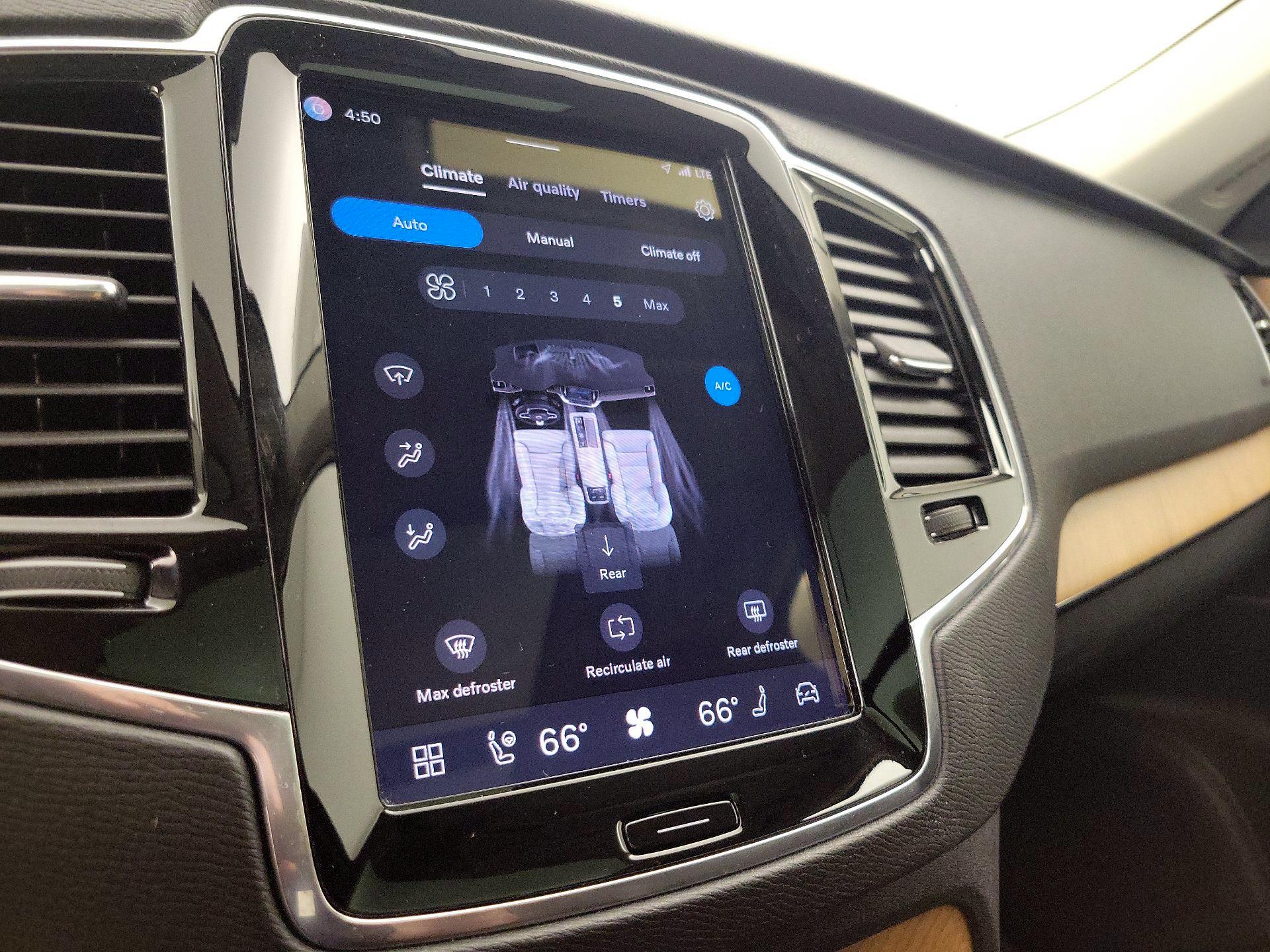 Thumbnail: 2025 Volvo XC90 - 17