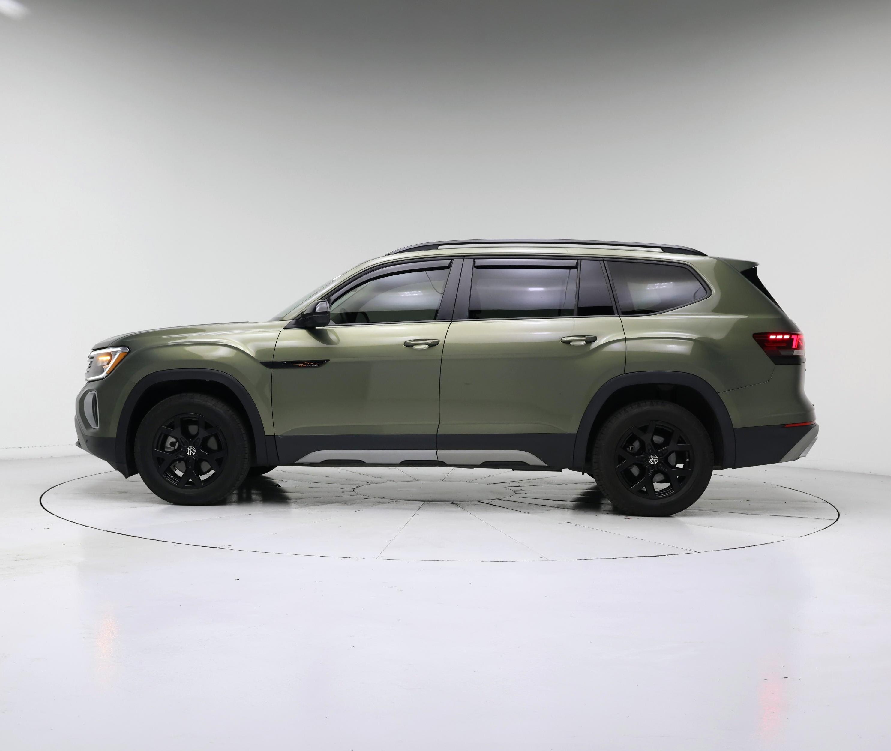 Thumbnail: 2024 Volkswagen Atlas - 3