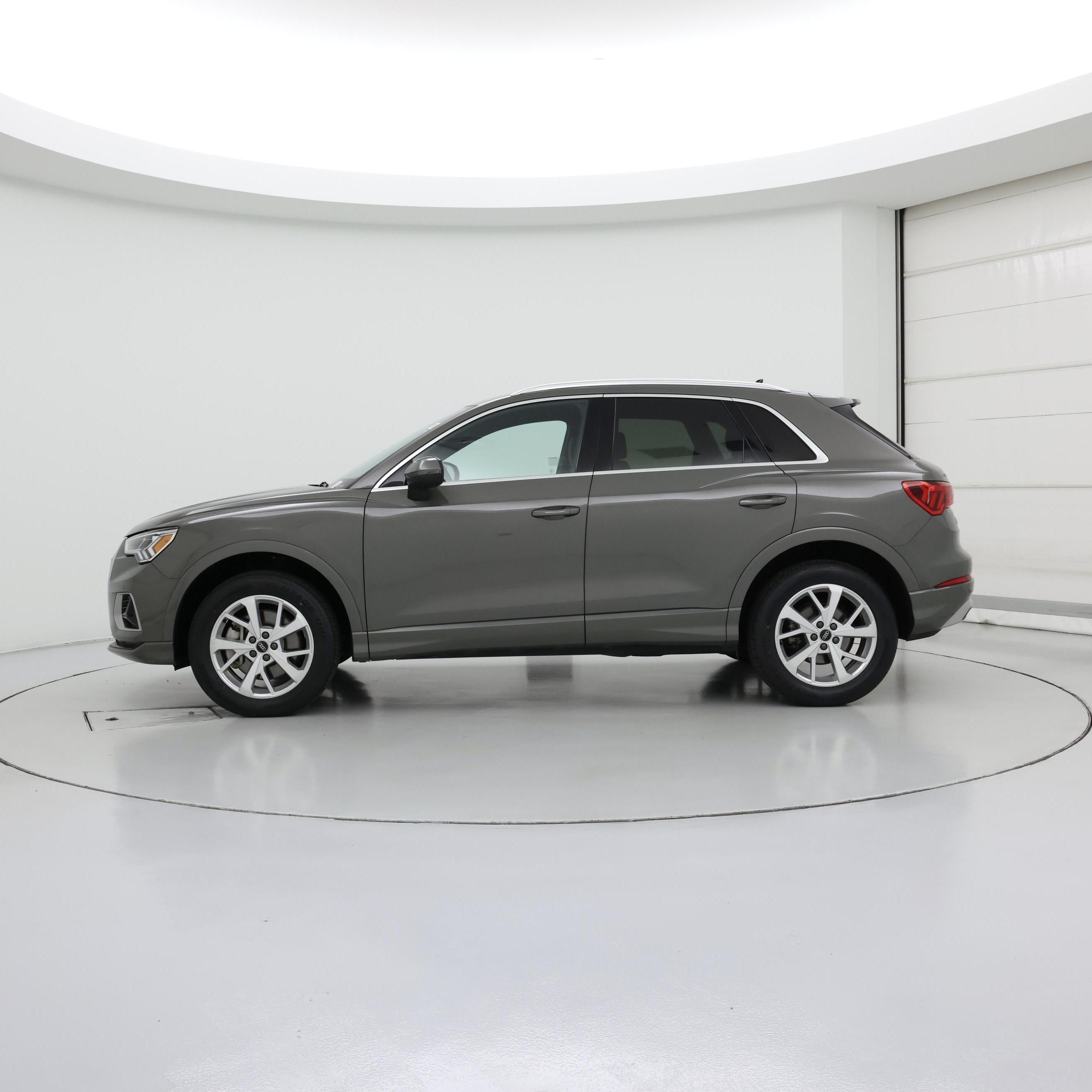 Thumbnail: 2023 Audi Q3 - 3