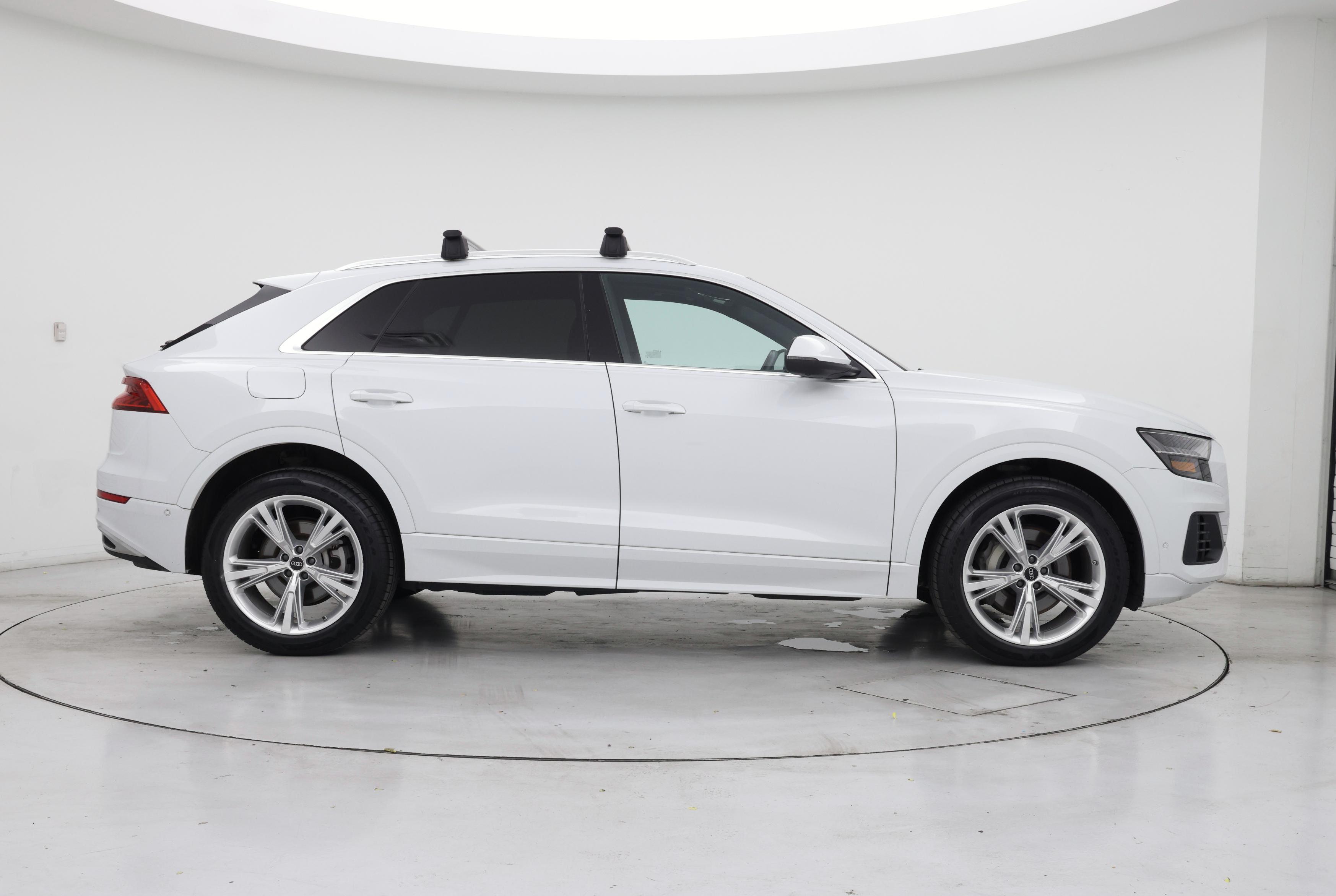 Thumbnail: 2023 Audi Q8 - 7