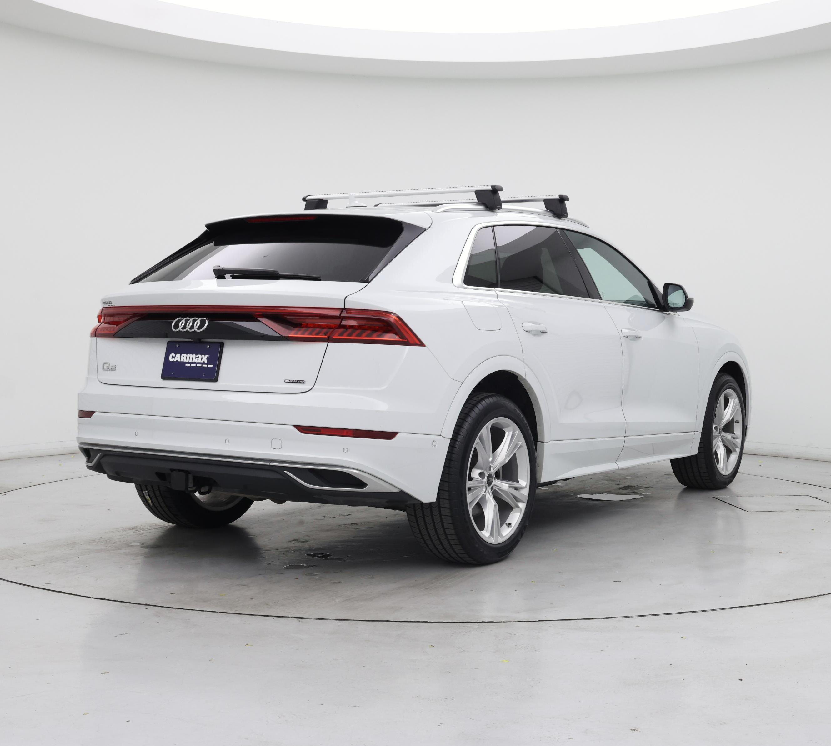 Thumbnail: 2023 Audi Q8 - 8