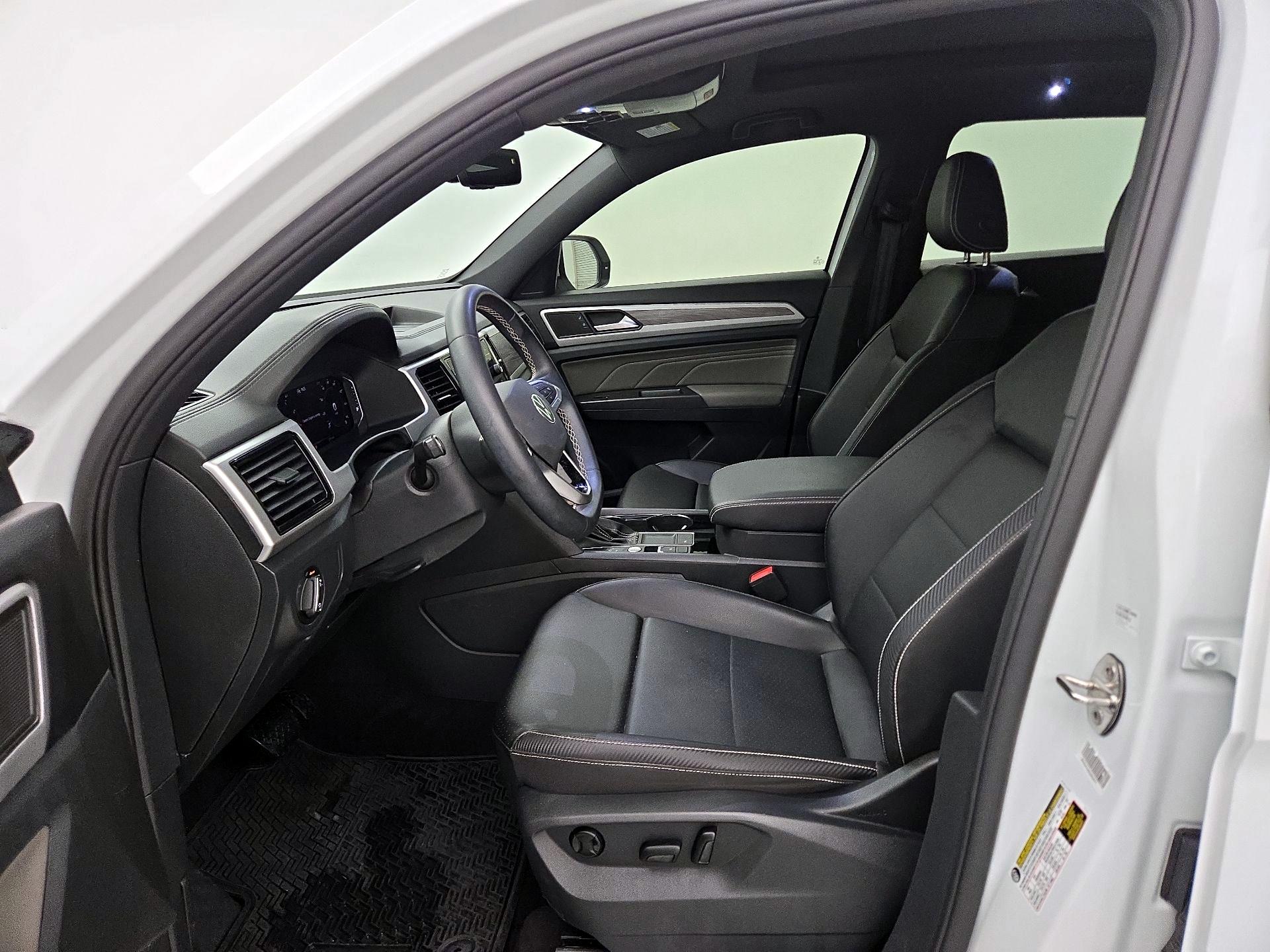 Thumbnail: 2023 Volkswagen Atlas - 11