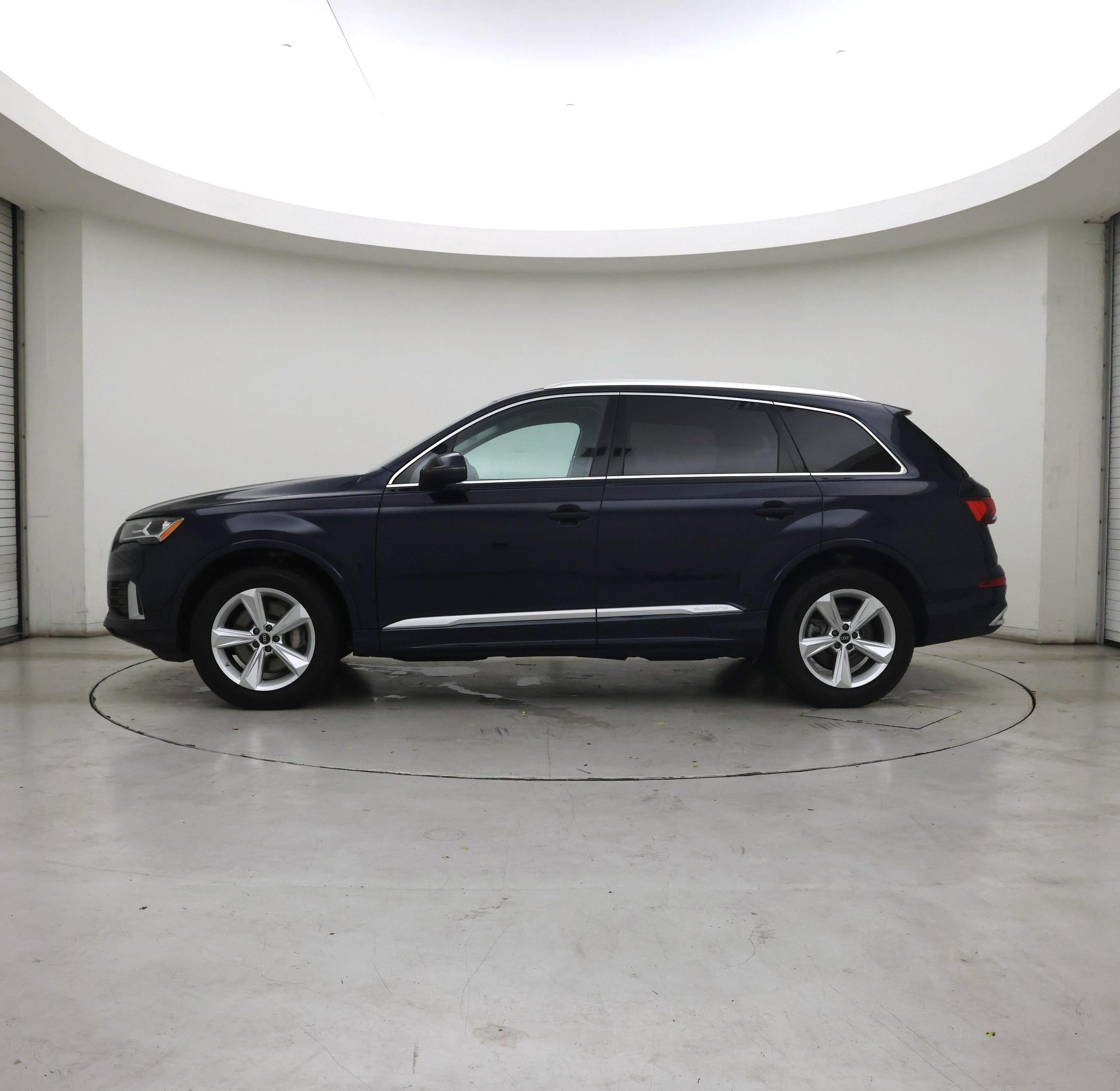 Thumbnail: 2023 Audi Q7 - 3