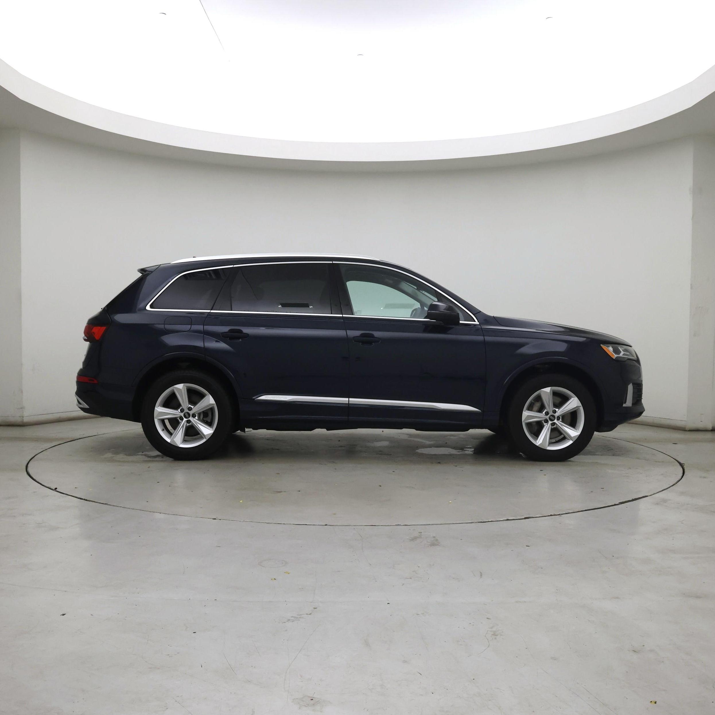 Thumbnail: 2023 Audi Q7 - 7