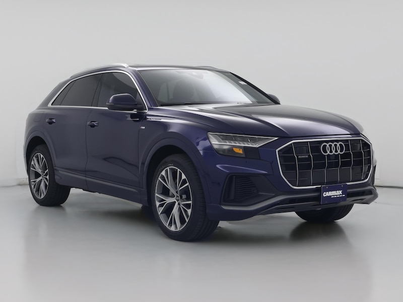 2023 Audi Q8 Premium Plus