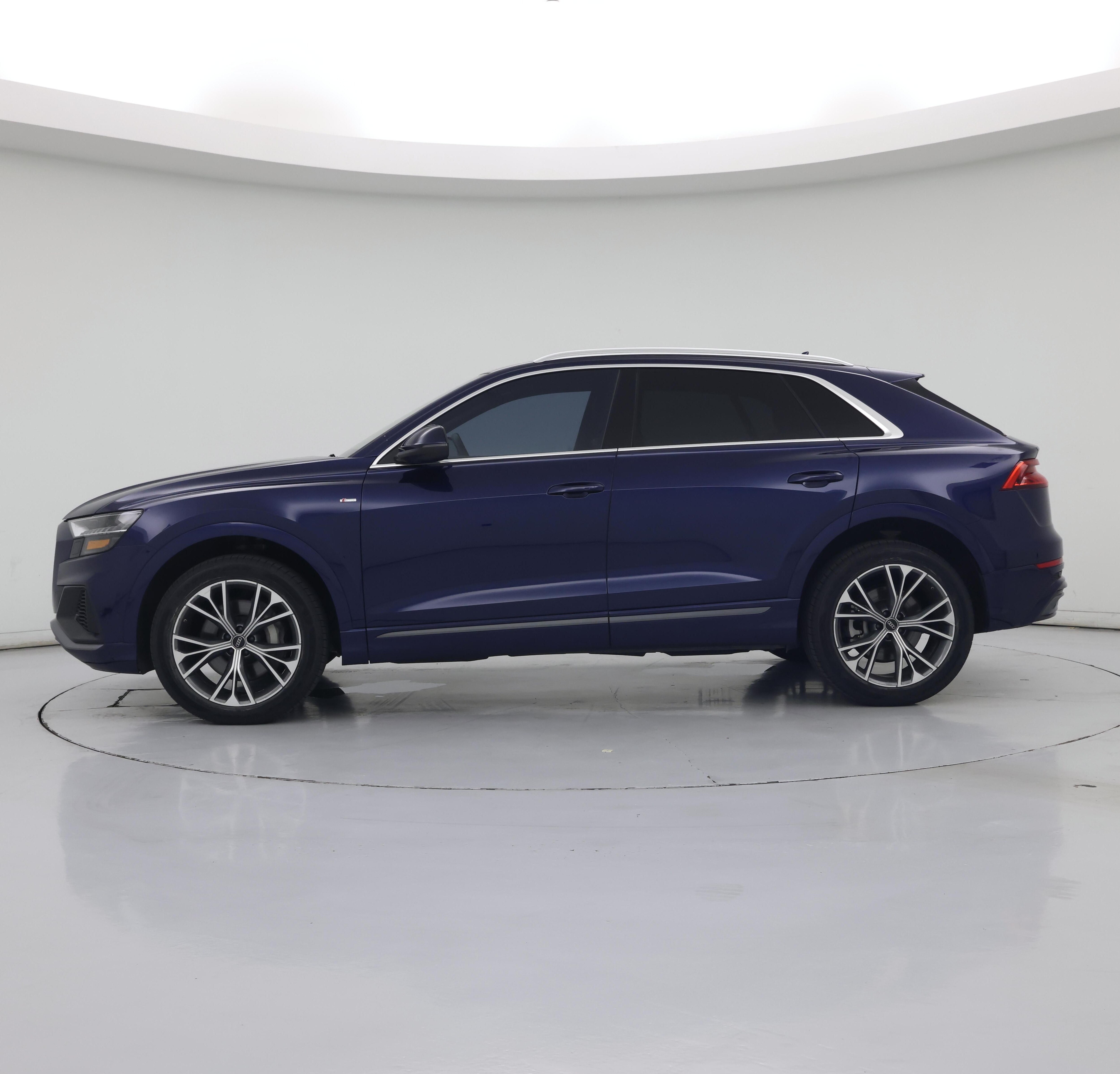Thumbnail: 2023 Audi Q8 - 3