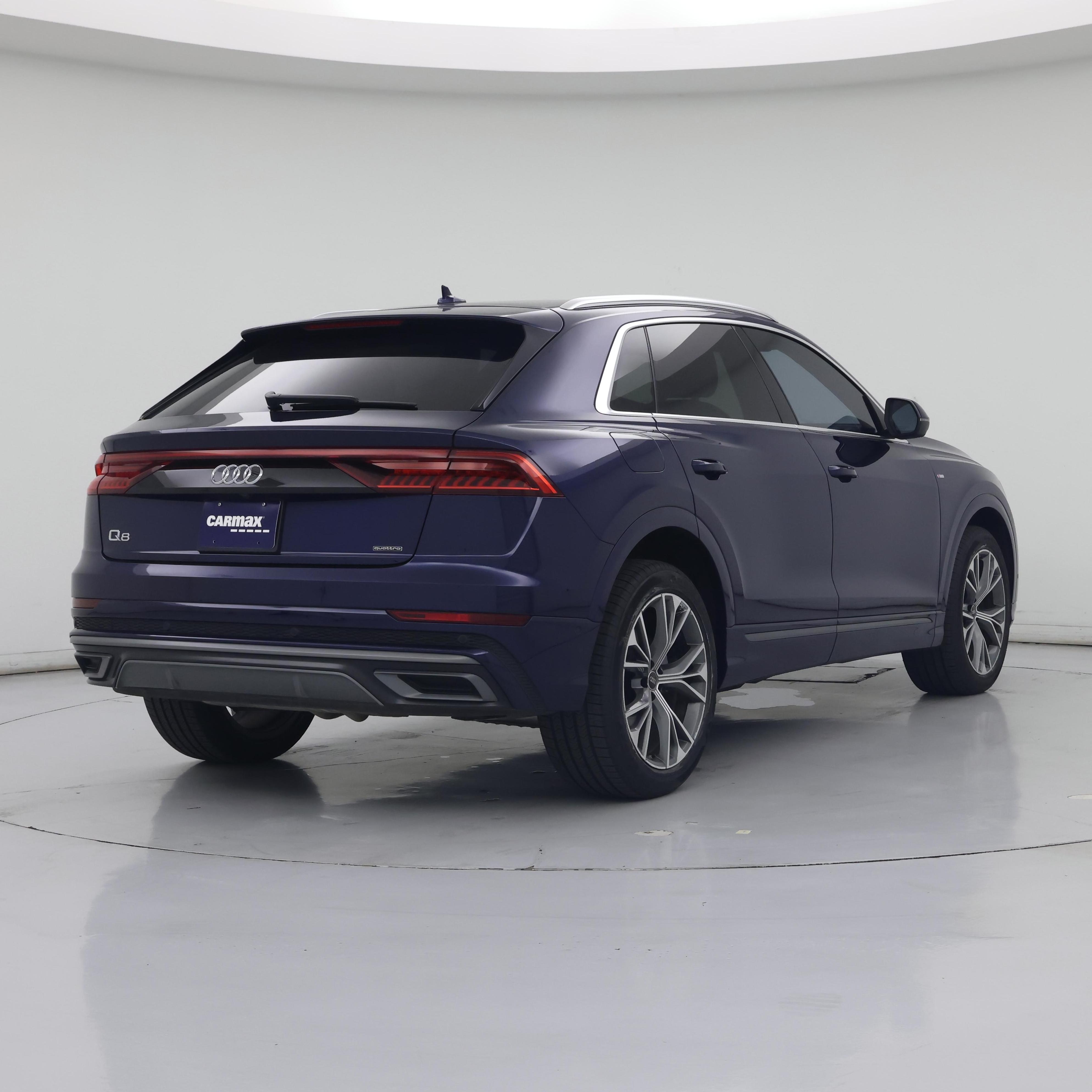 Thumbnail: 2023 Audi Q8 - 8