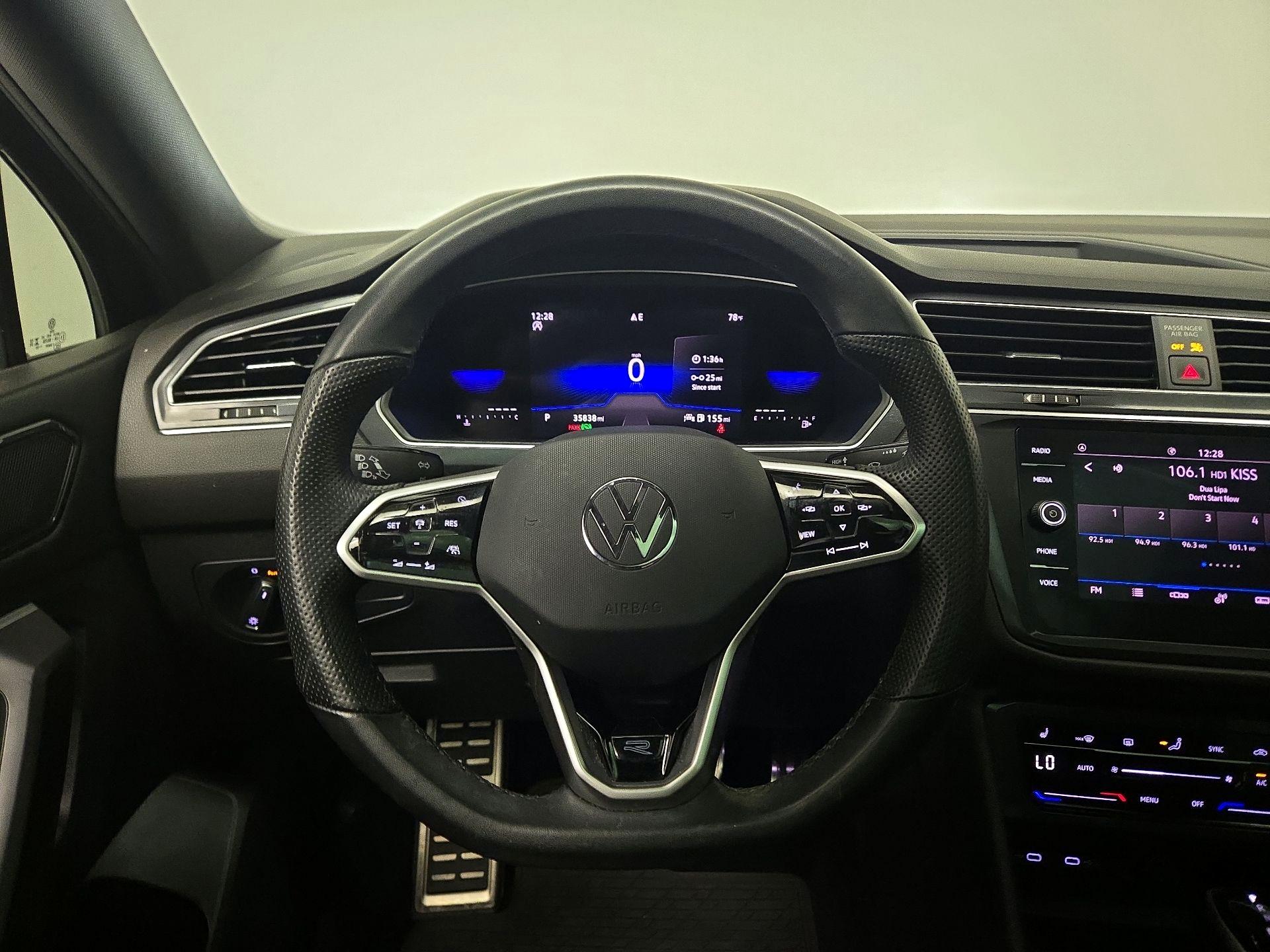 Thumbnail: 2023 Volkswagen Tiguan - 10