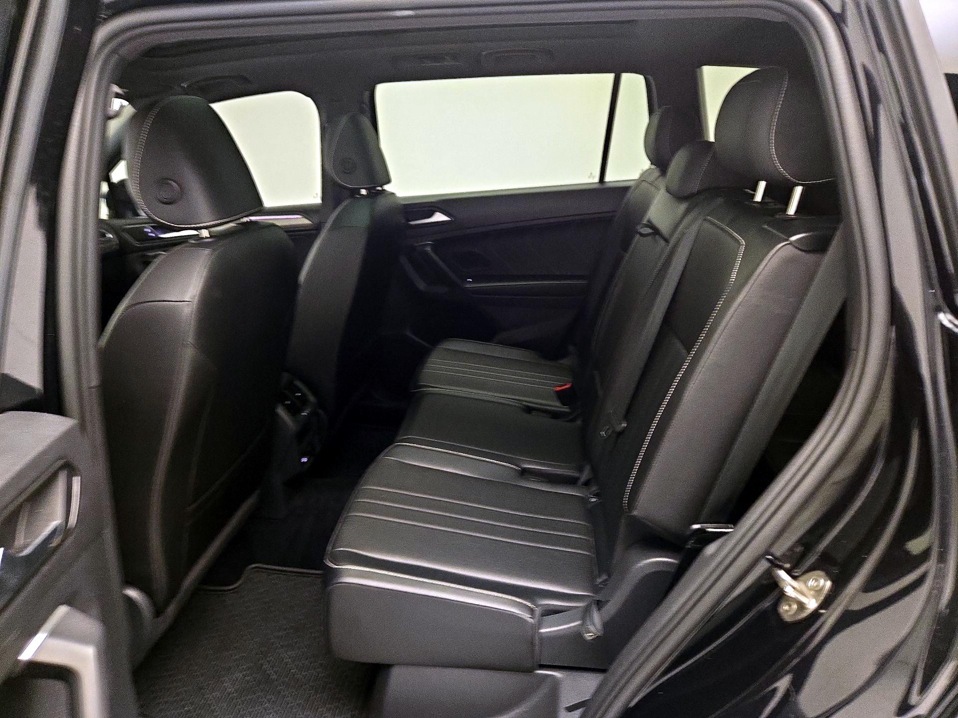 Thumbnail: 2023 Volkswagen Tiguan - 20