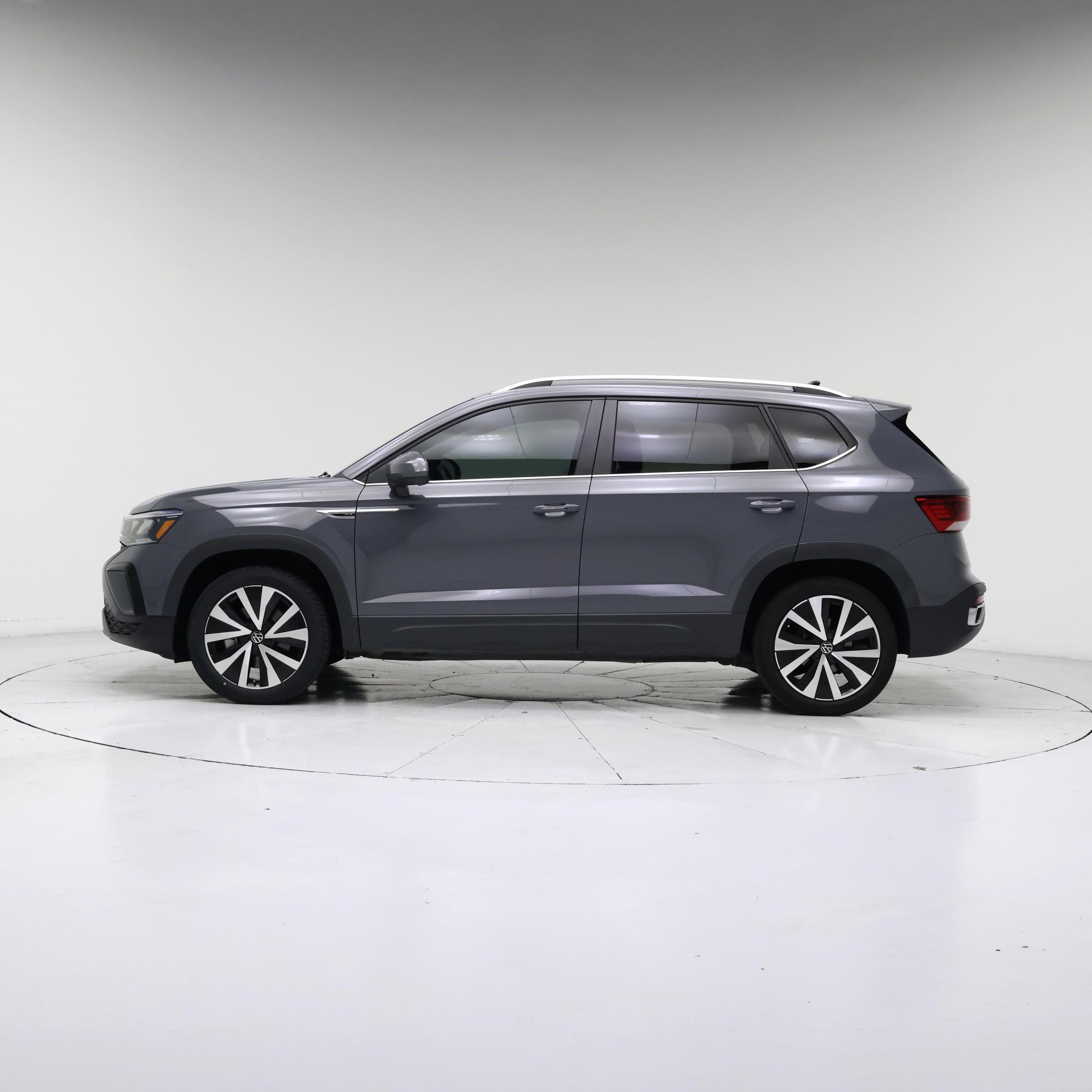 Thumbnail: 2023 Volkswagen Taos - 3