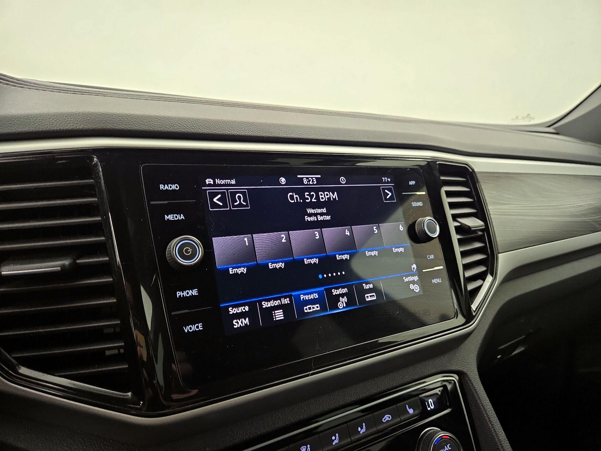 Thumbnail: 2023 Volkswagen Atlas - 15