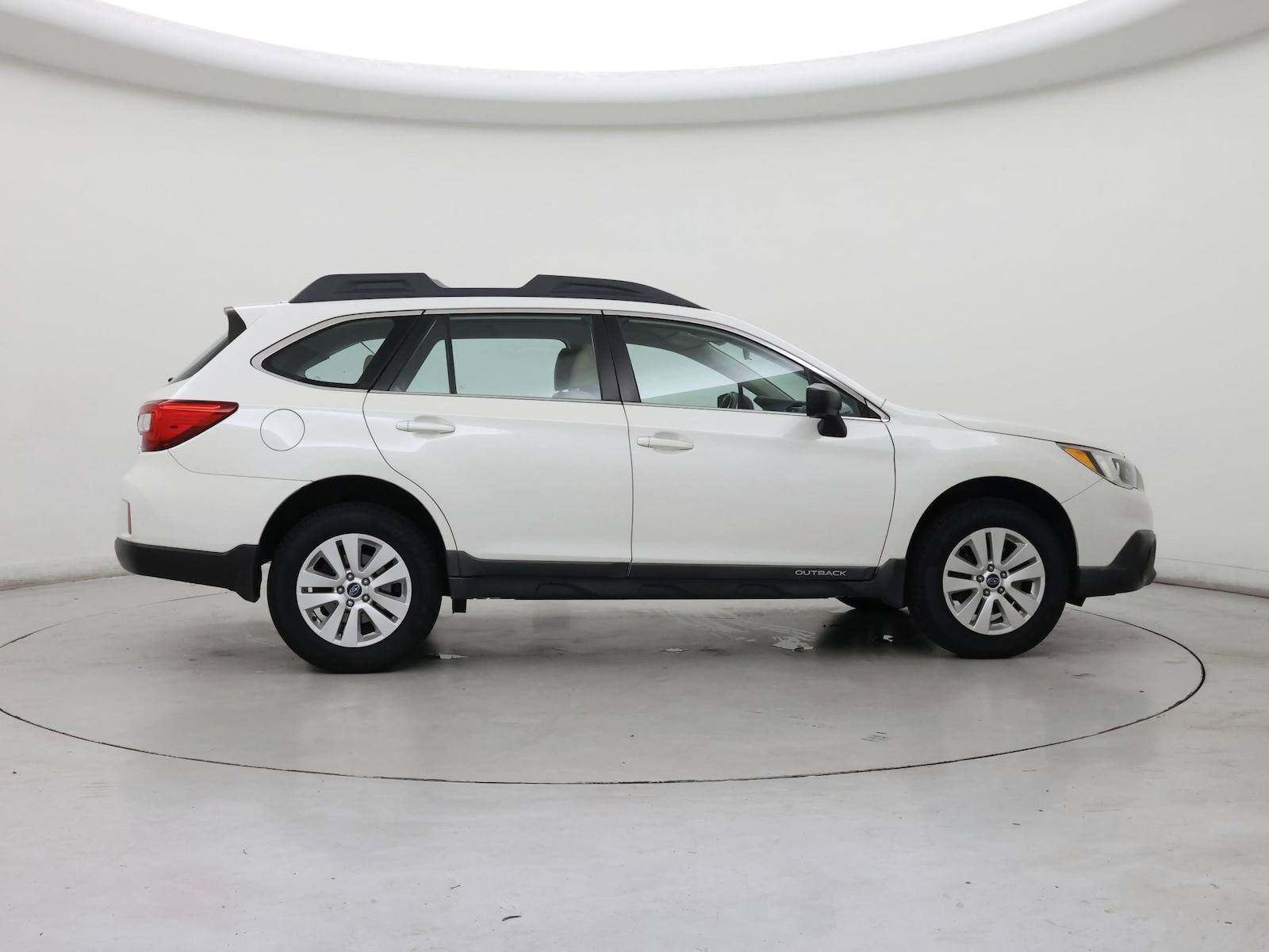 2017 Subaru Outback Base - Photo 8