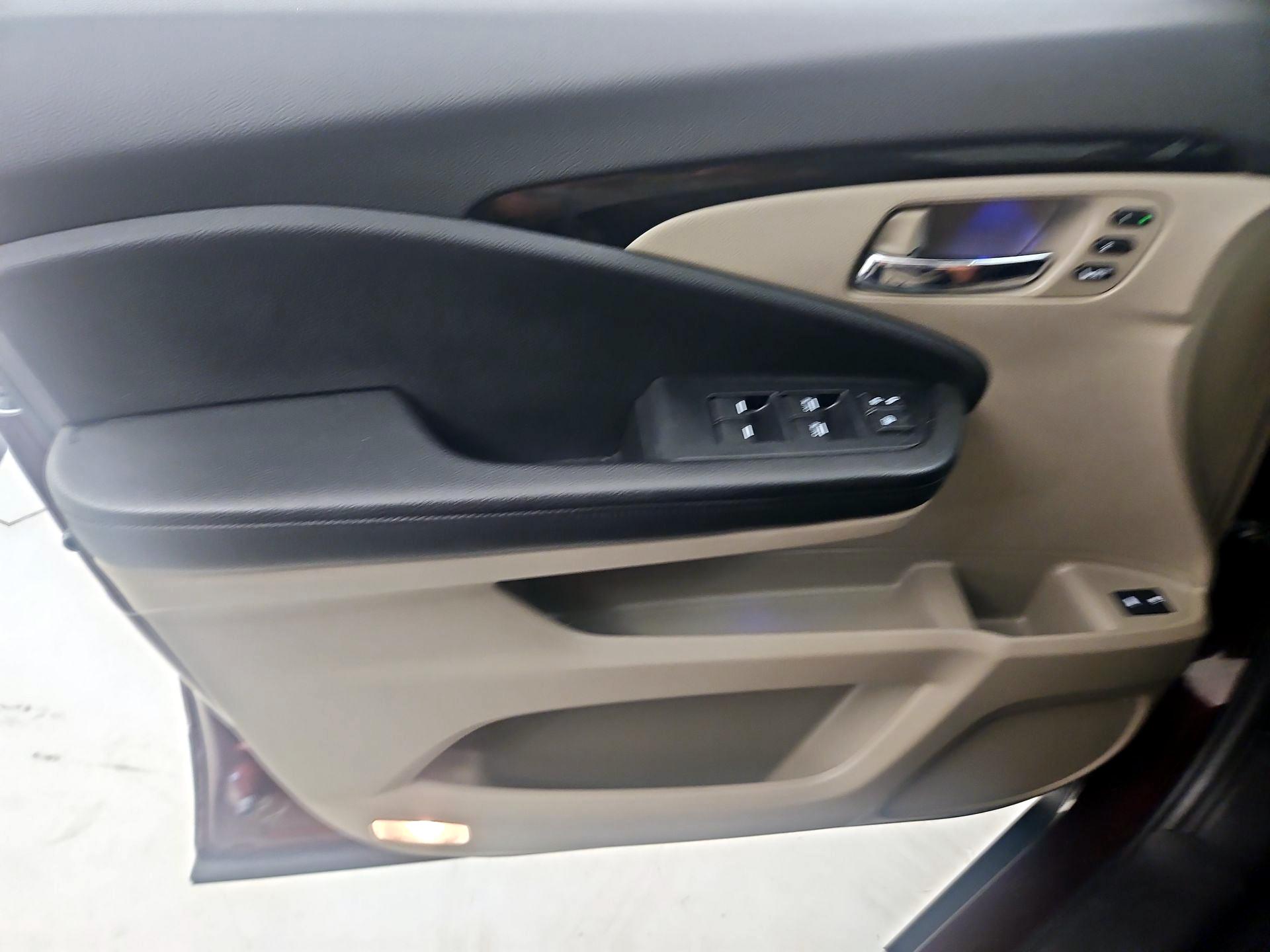 Thumbnail: 2021 Honda Pilot - 12
