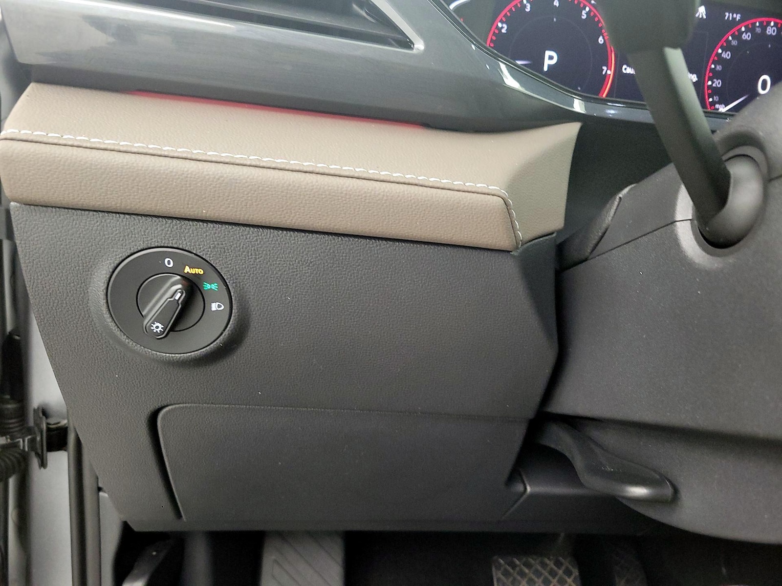 2023 Volkswagen Taos SEL - Photo 14