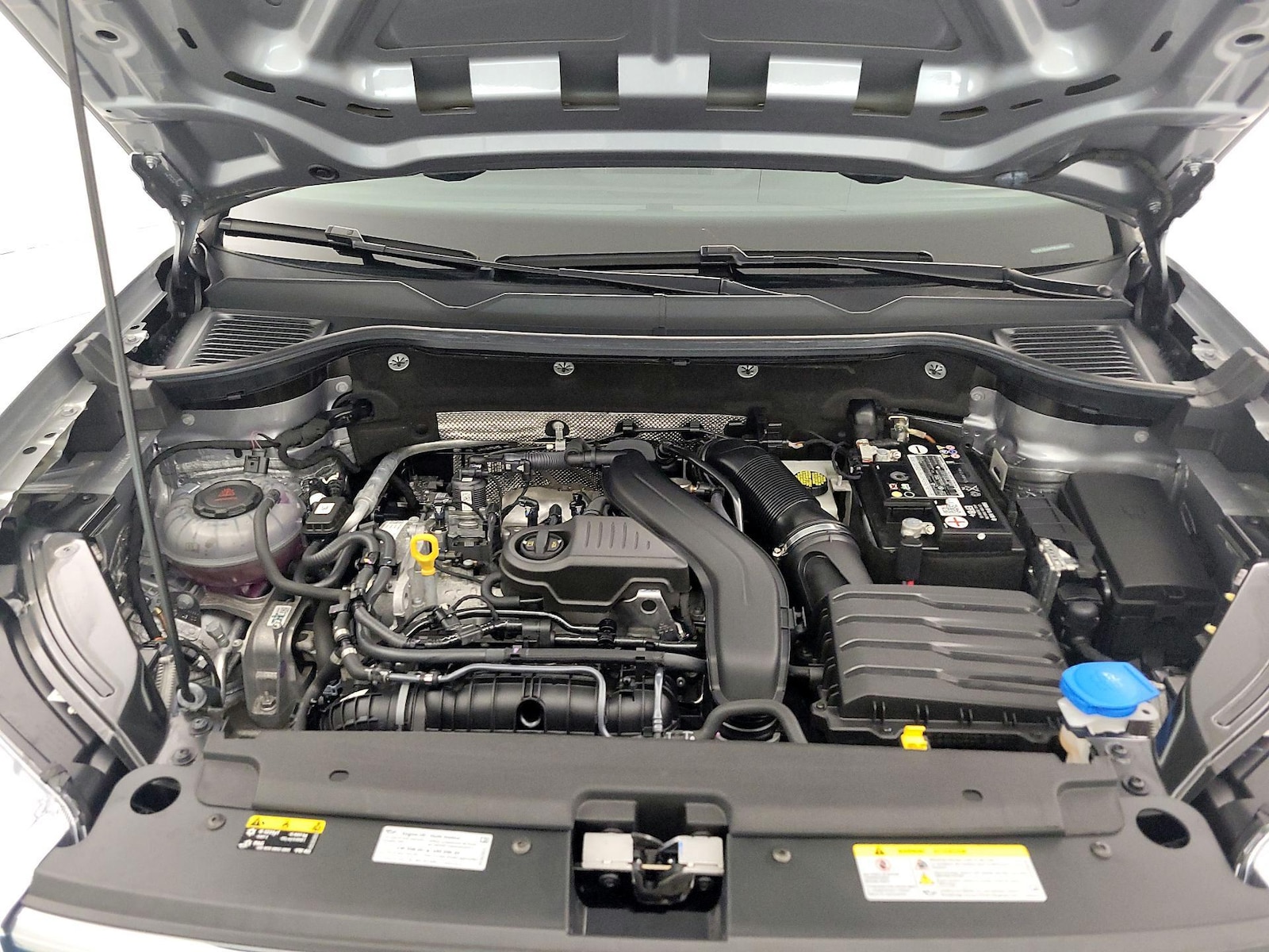2023 Volkswagen Taos SEL - Photo 23