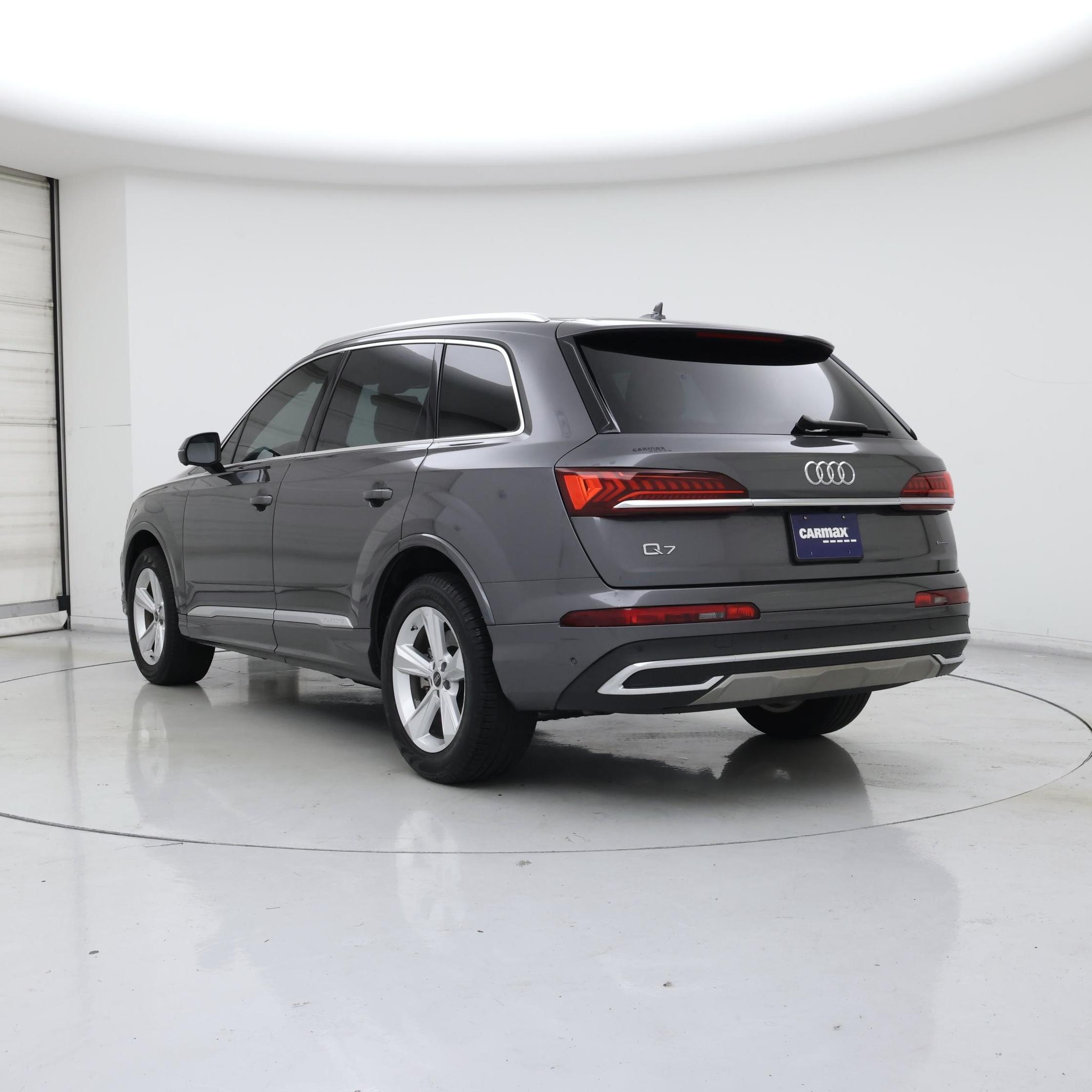Thumbnail: 2023 Audi Q7 - 2