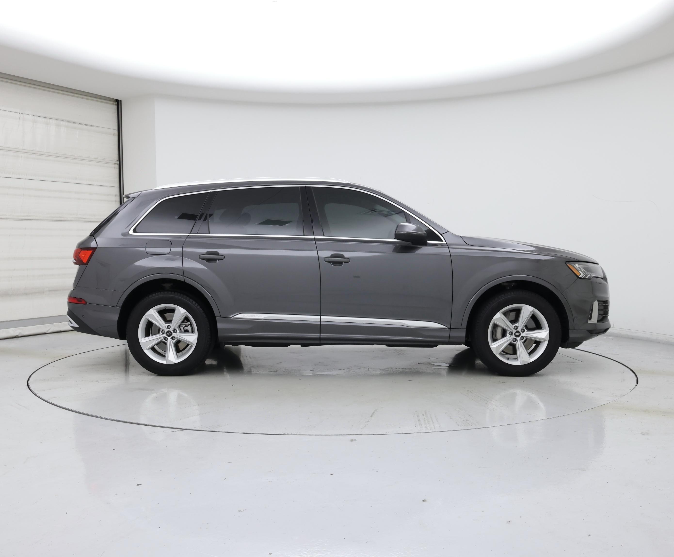 Thumbnail: 2023 Audi Q7 - 7