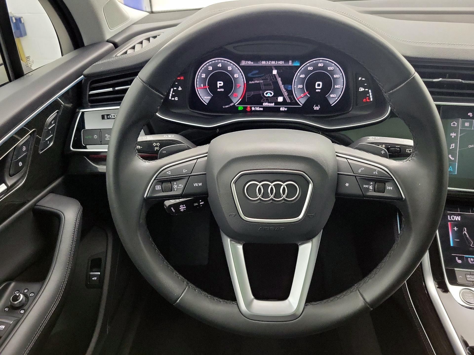 Thumbnail: 2023 Audi Q7 - 10