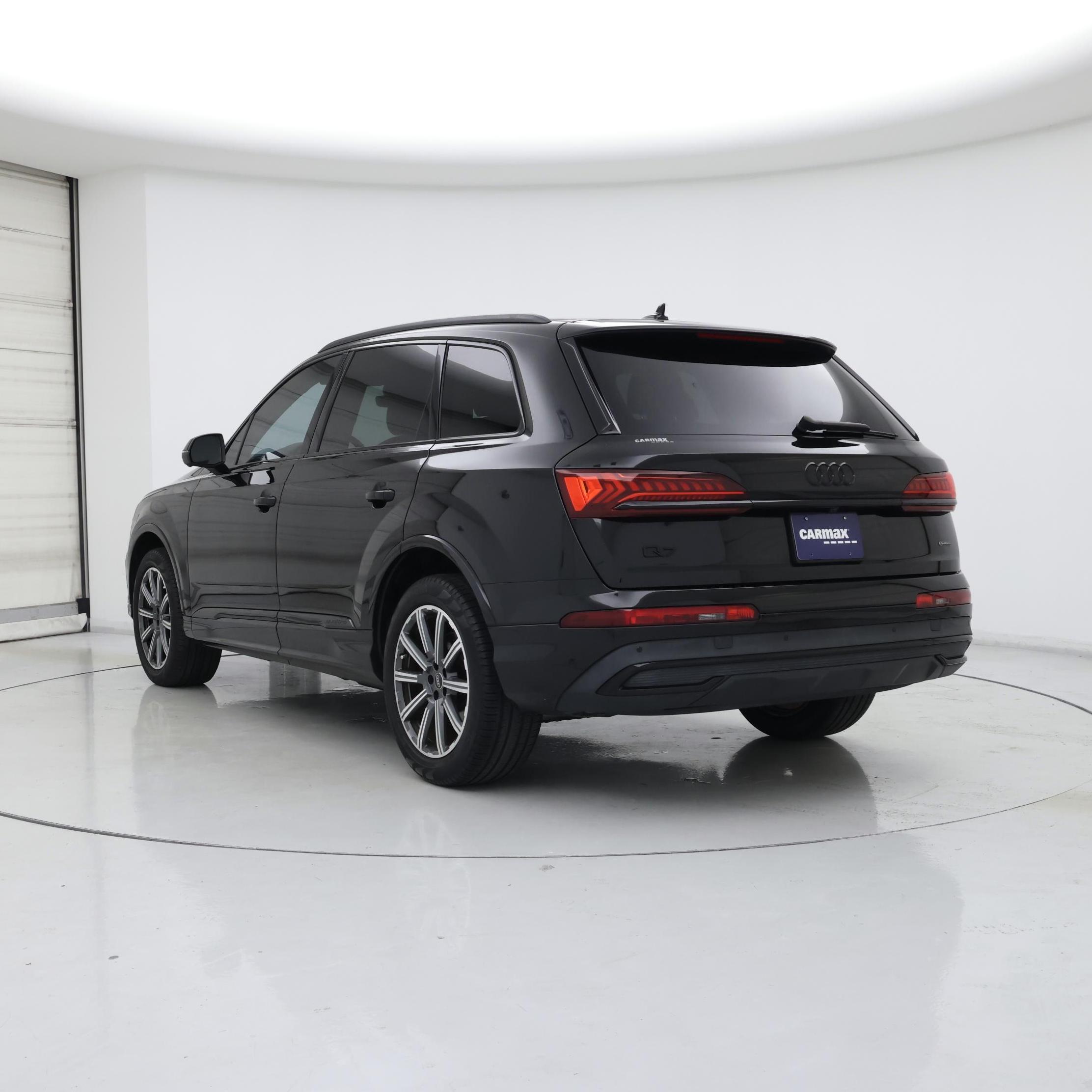 Thumbnail: 2023 Audi Q7 - 2