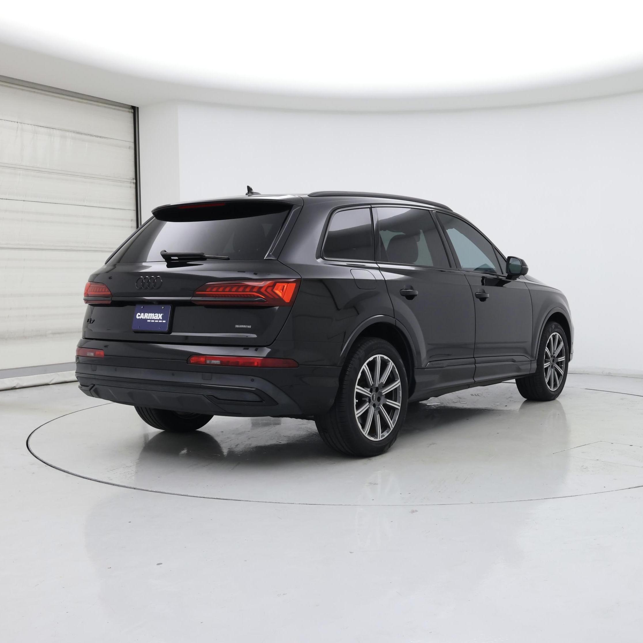 Thumbnail: 2023 Audi Q7 - 8