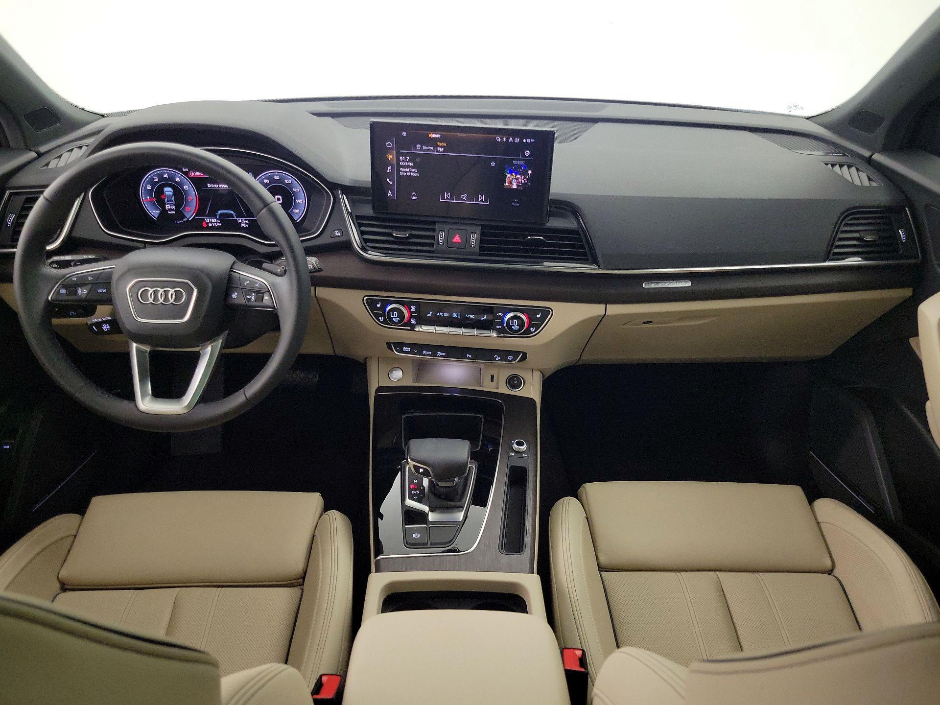 Thumbnail: 2023 Audi Q5 - 9