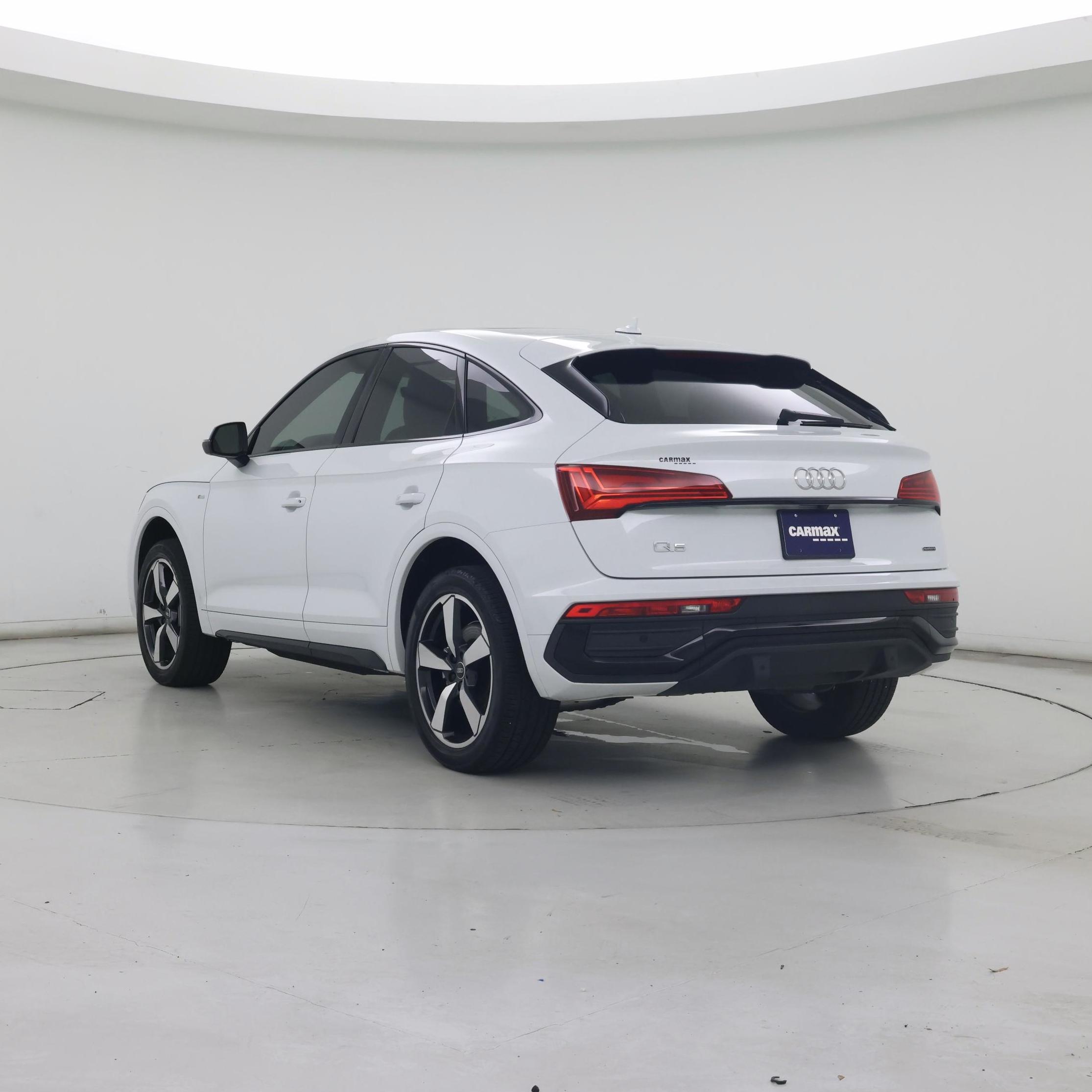 Thumbnail: 2023 Audi Q5 - 2