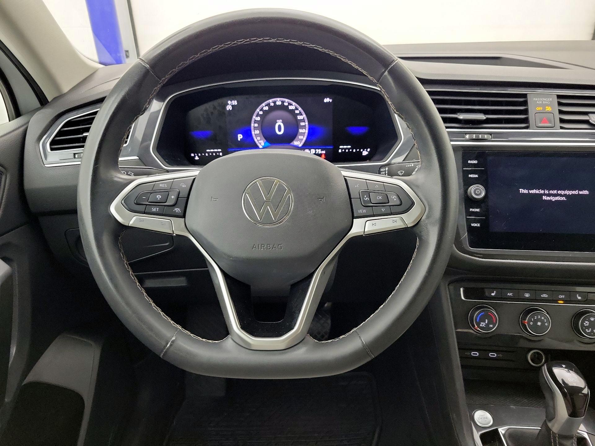 Thumbnail: 2024 Volkswagen Tiguan - 10