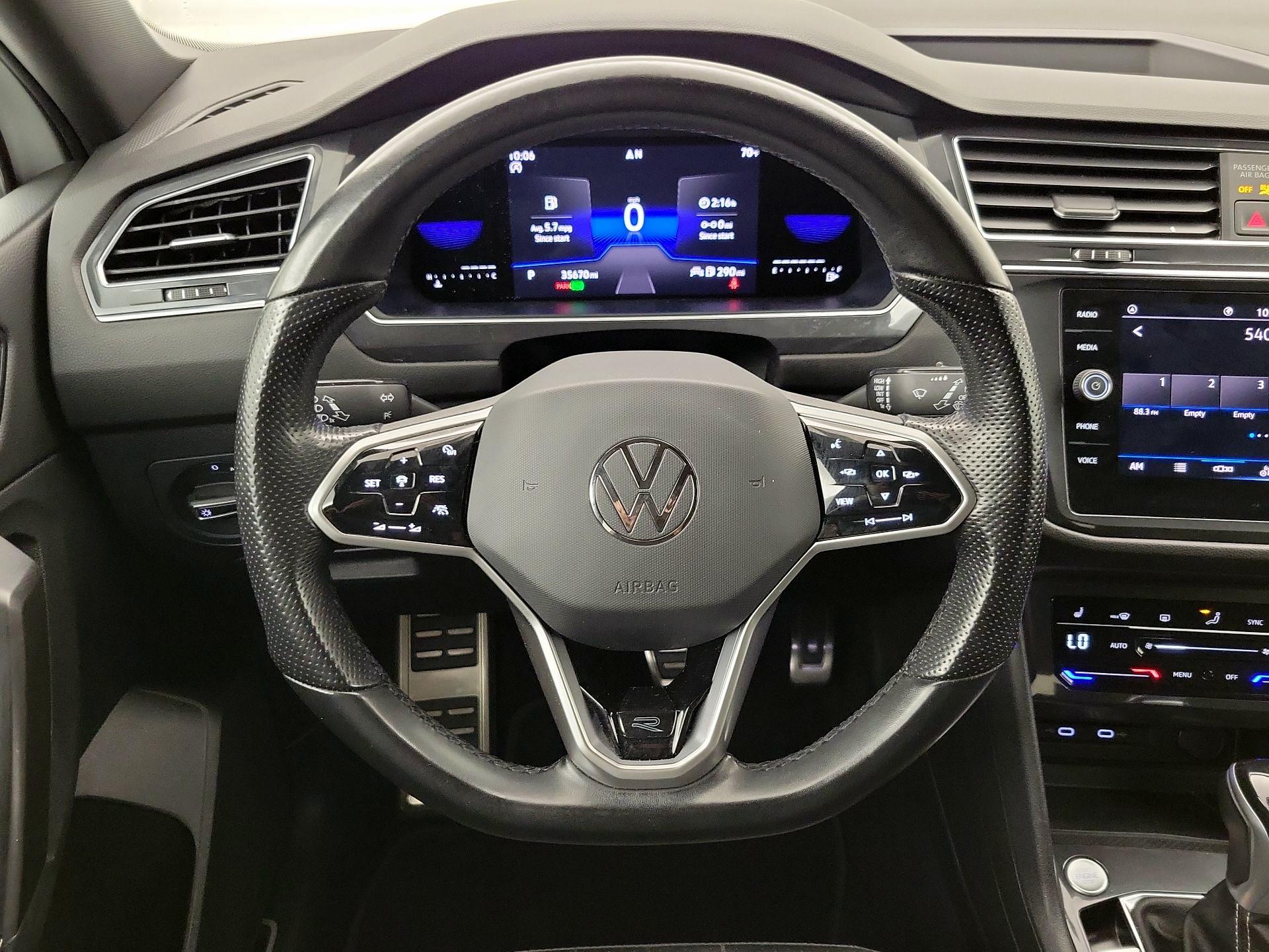 Thumbnail: 2023 Volkswagen Tiguan - 10