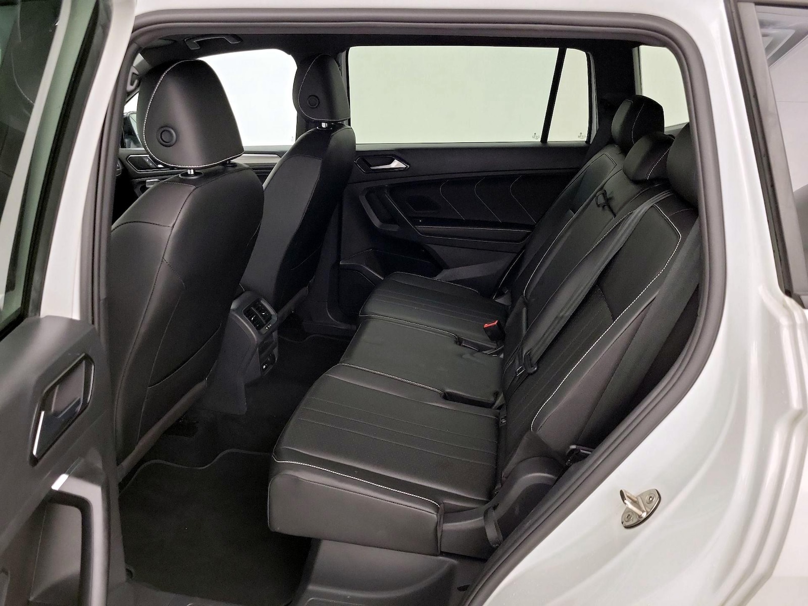 2023 Volkswagen Tiguan SE R-LINE BLACK - Photo 21