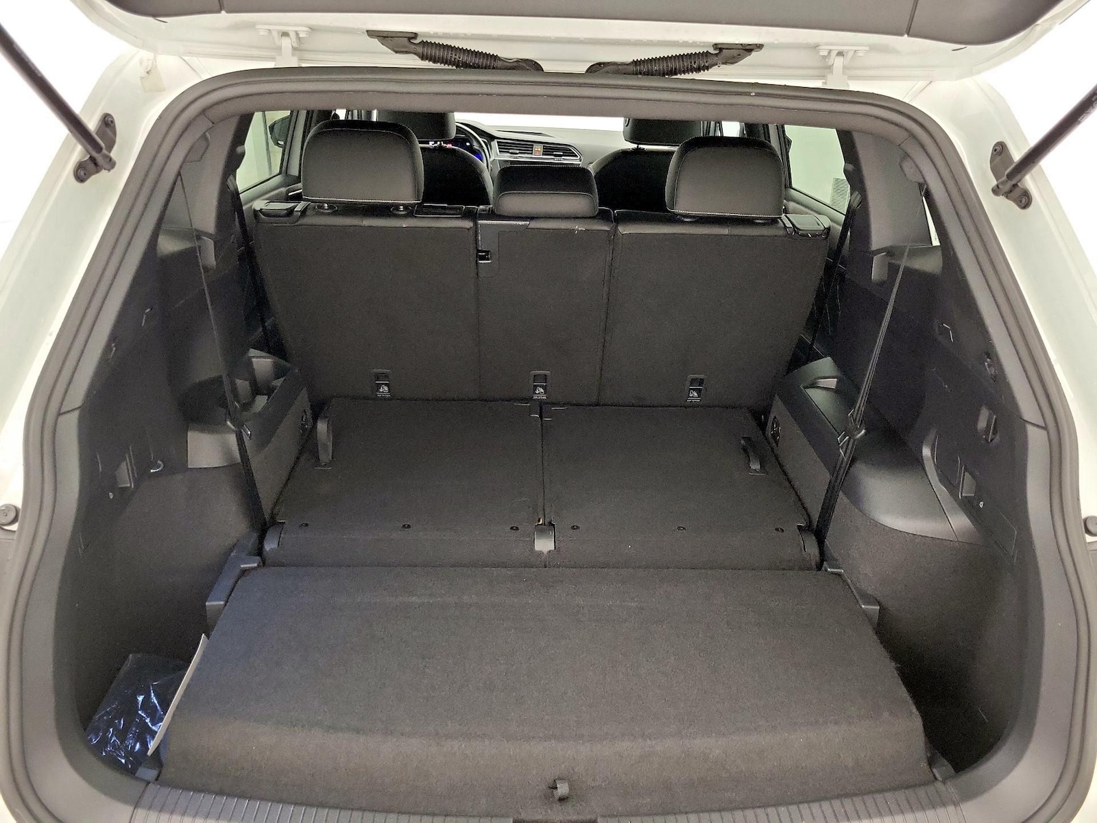 2023 Volkswagen Tiguan SE R-LINE BLACK - Photo 24