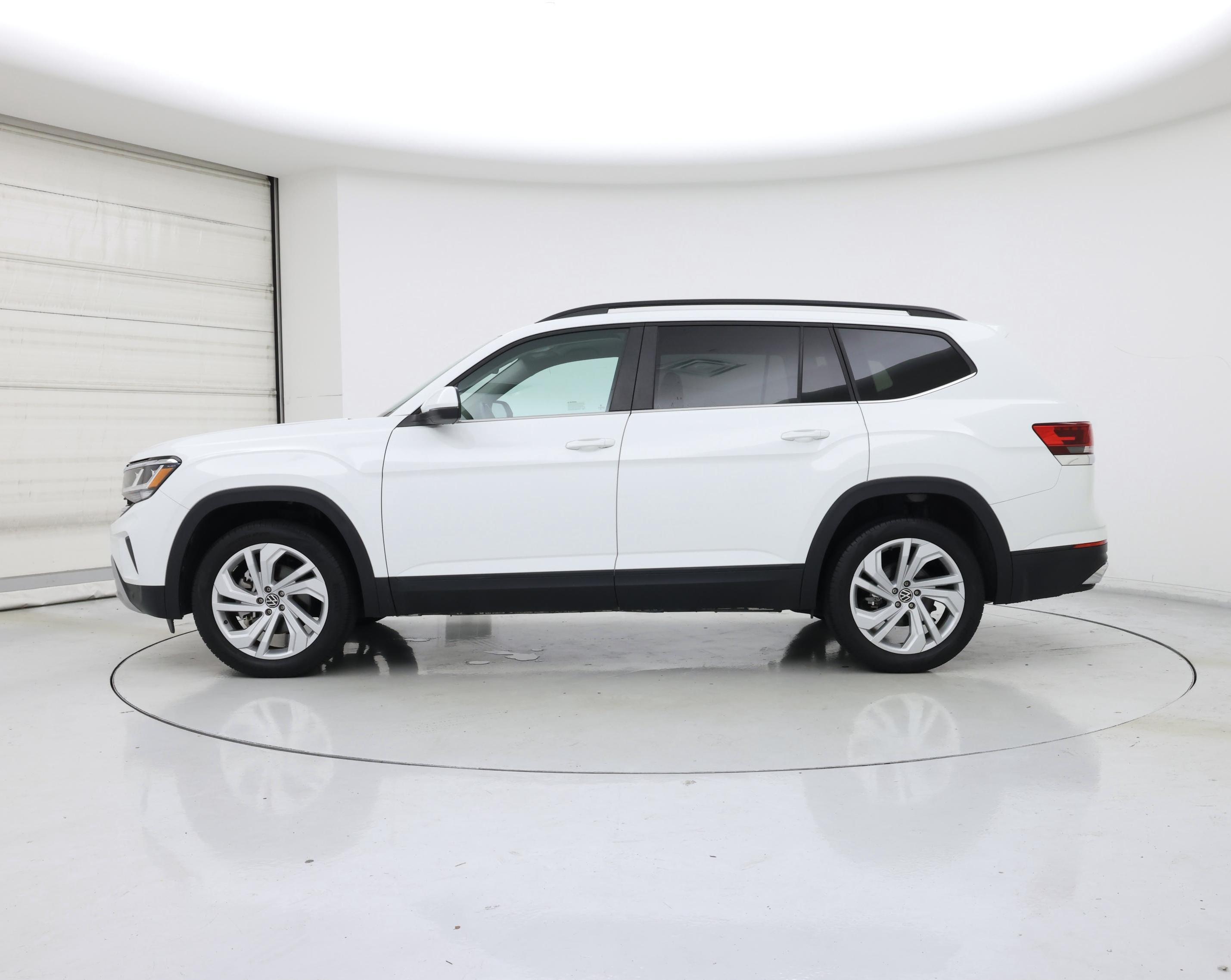 Thumbnail: 2023 Volkswagen Atlas - 3