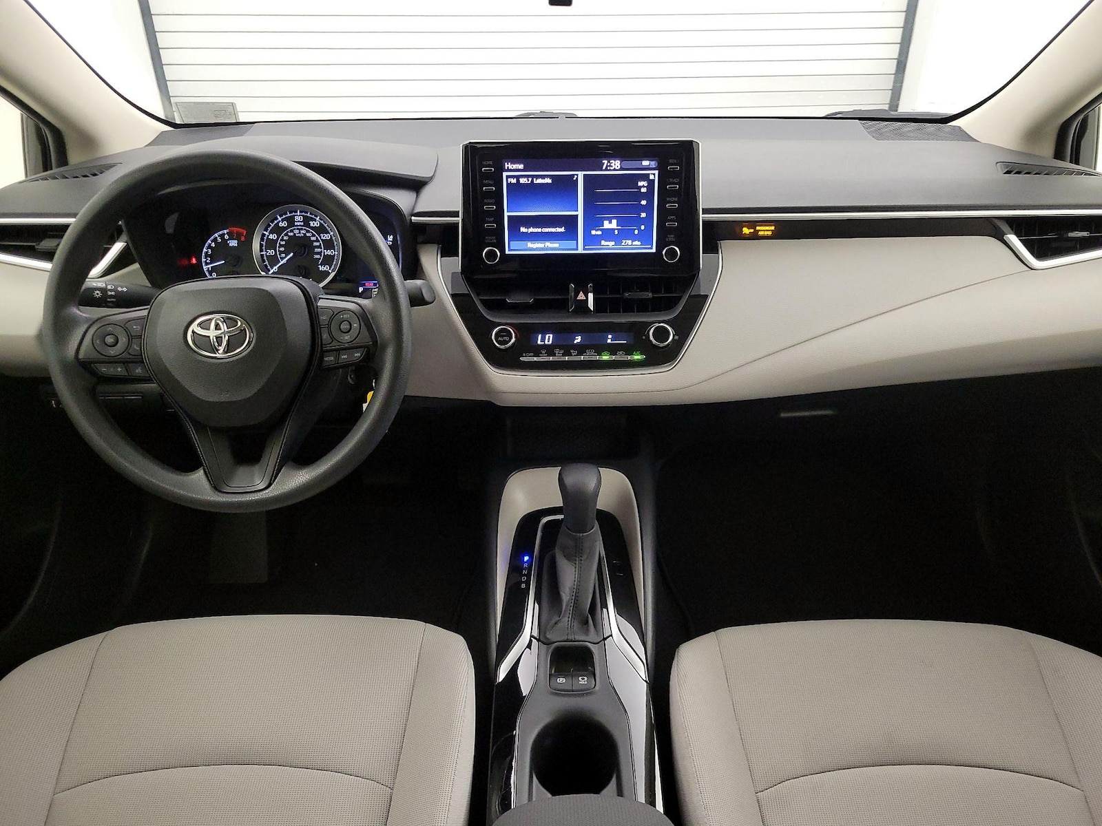 2020 Toyota Corolla LE - Photo 10