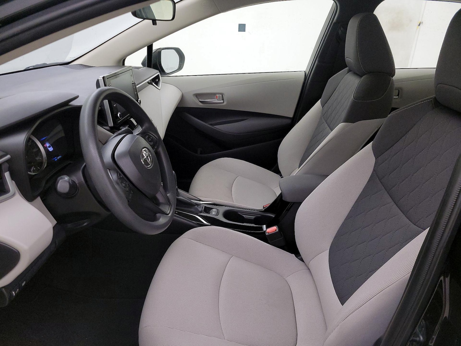 2020 Toyota Corolla LE - Photo 12
