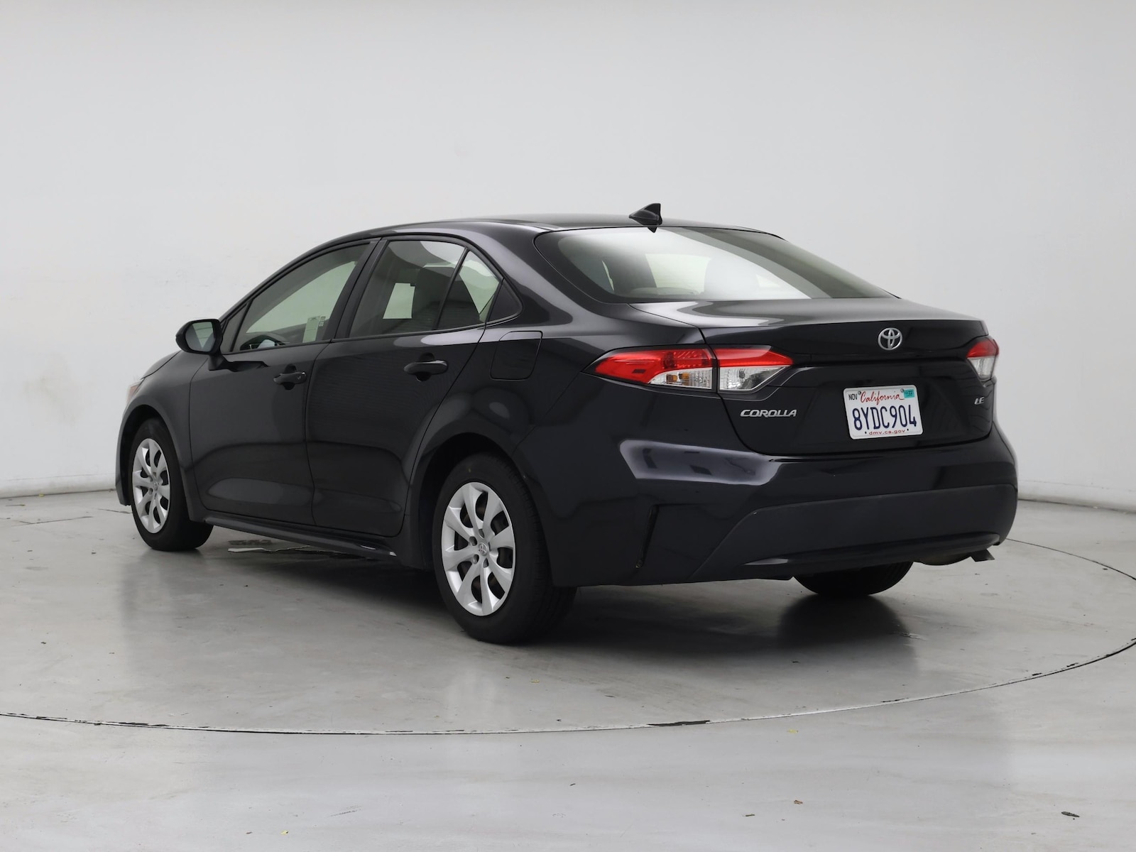 2020 Toyota Corolla LE - Photo 3