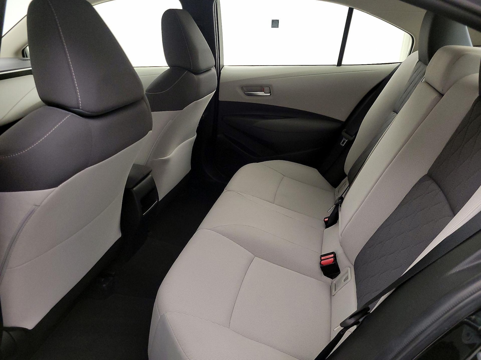 2020 Toyota Corolla LE - Photo 20