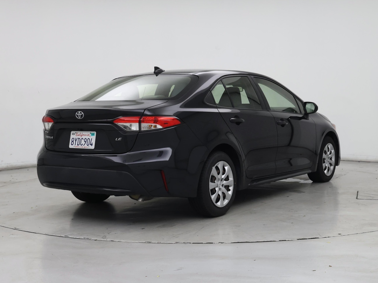 2020 Toyota Corolla LE - Photo 9