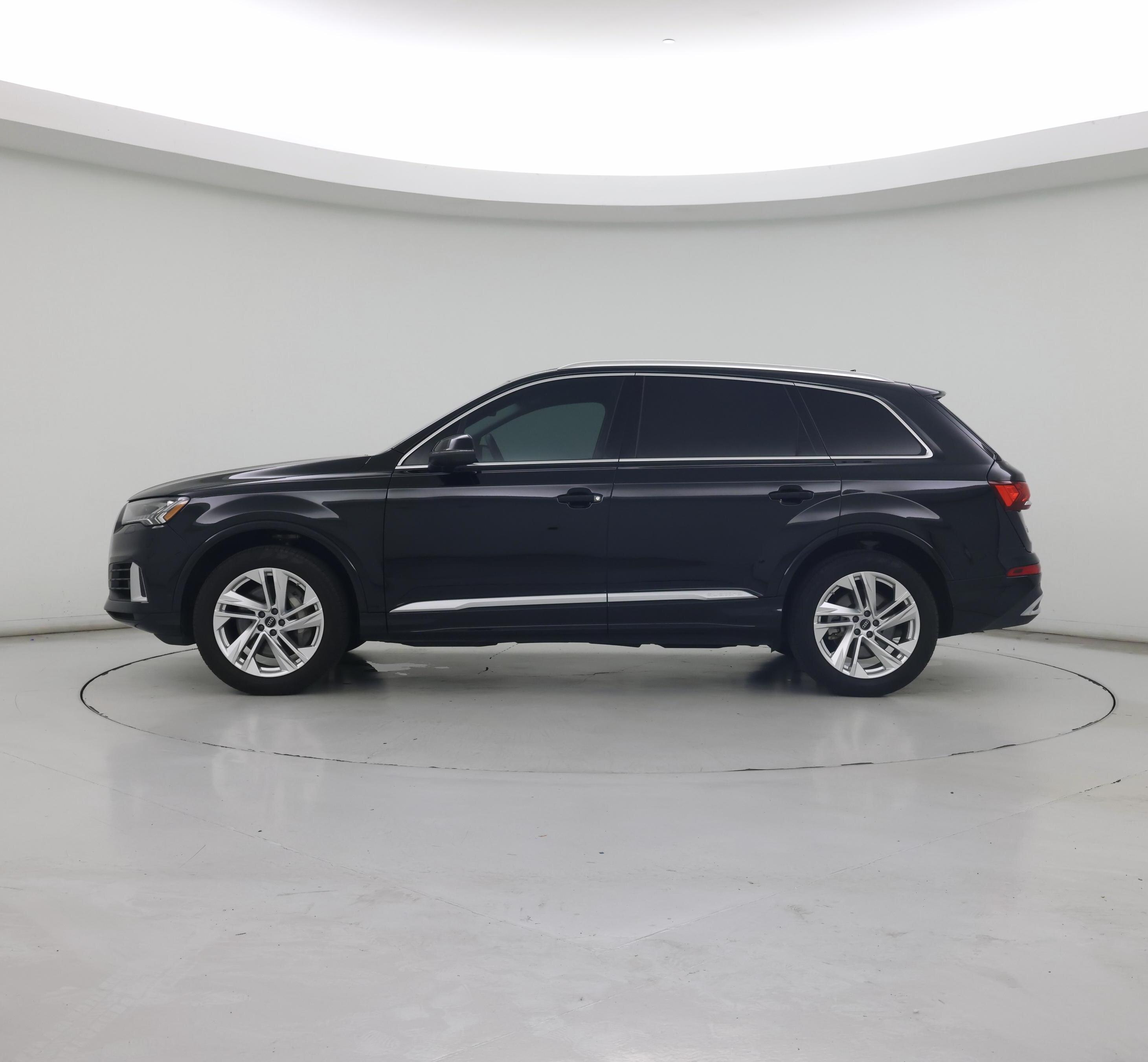 Thumbnail: 2023 Audi Q7 - 3