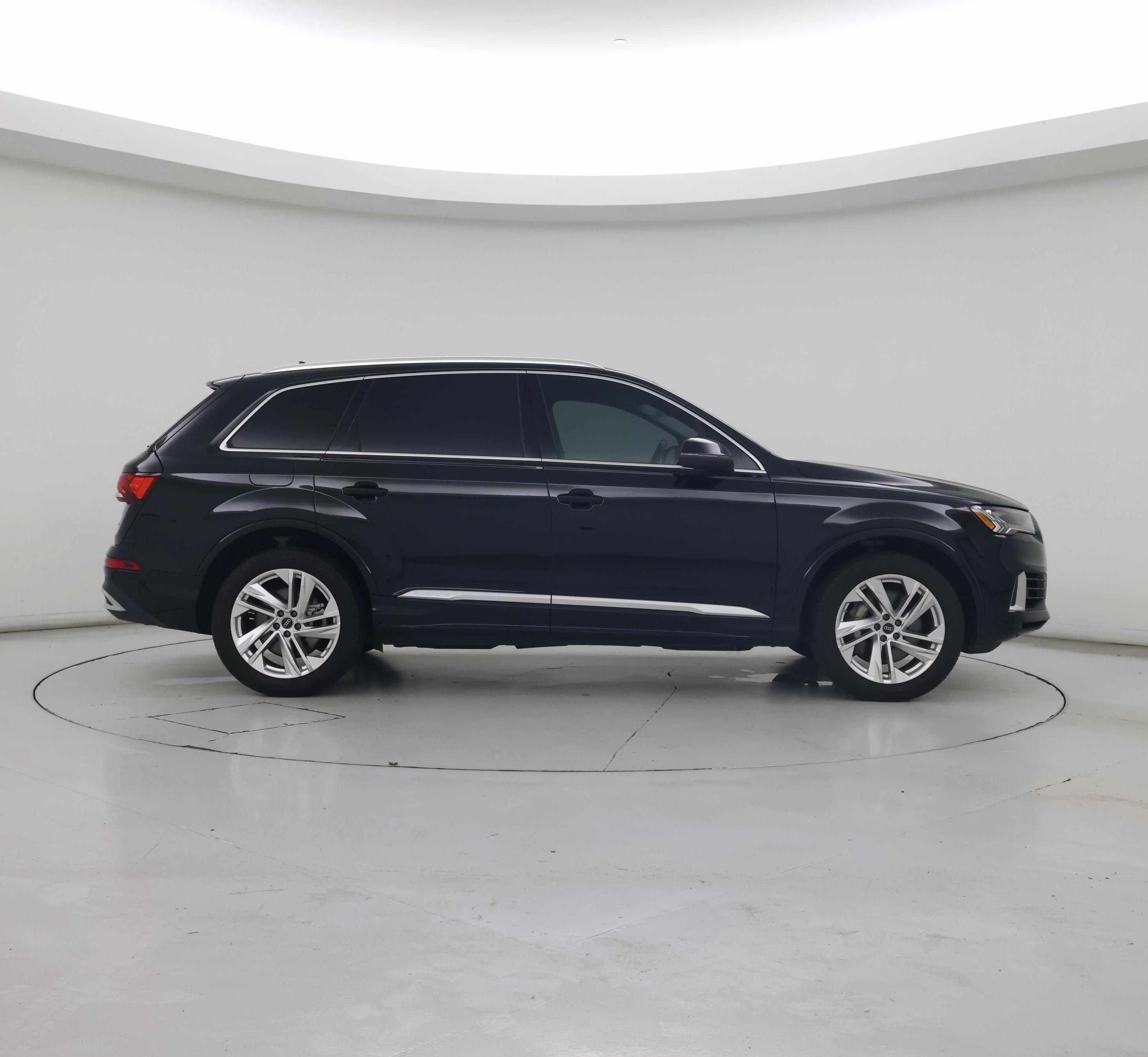 Thumbnail: 2023 Audi Q7 - 7