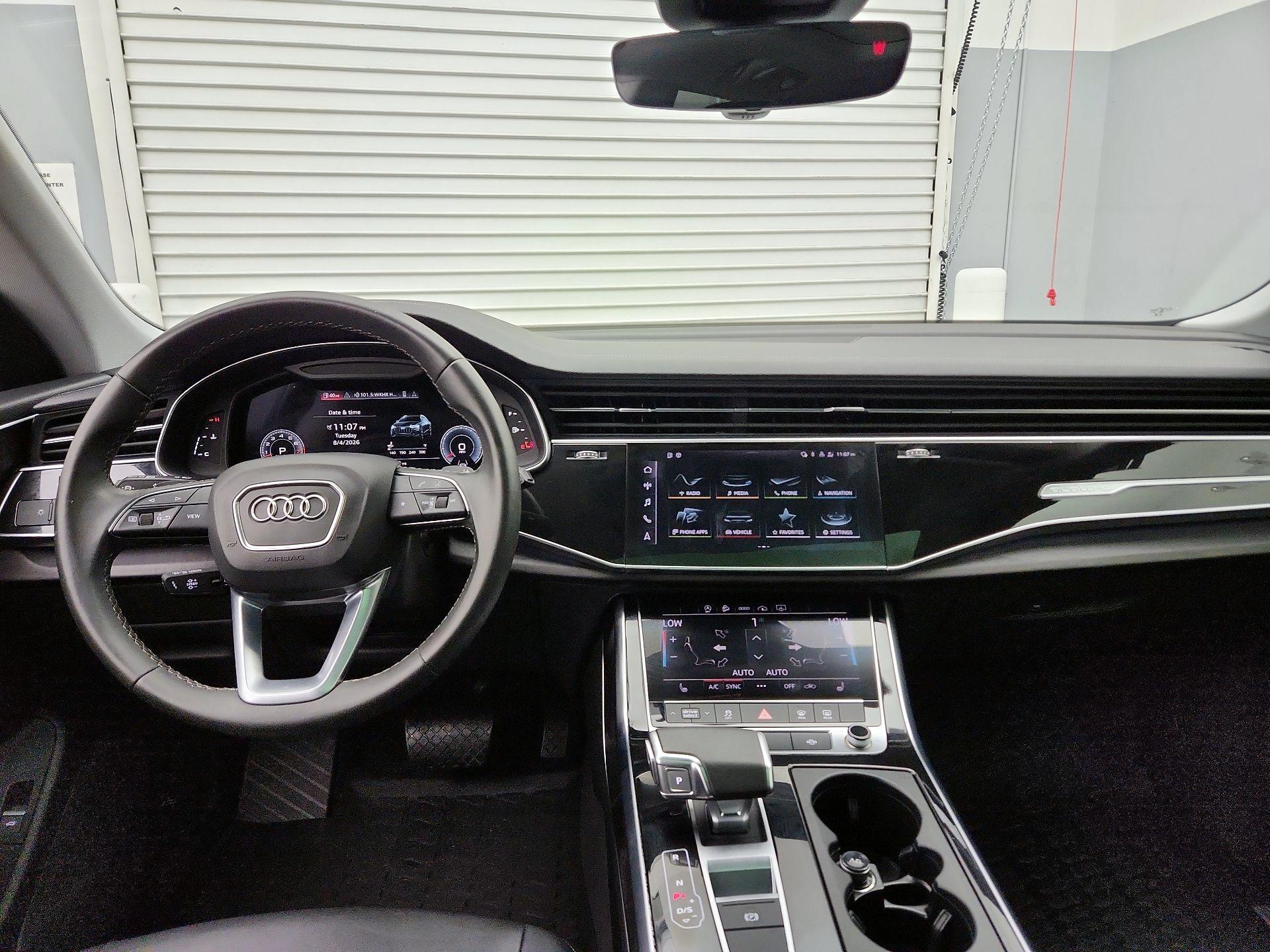 Thumbnail: 2023 Audi Q8 - 9