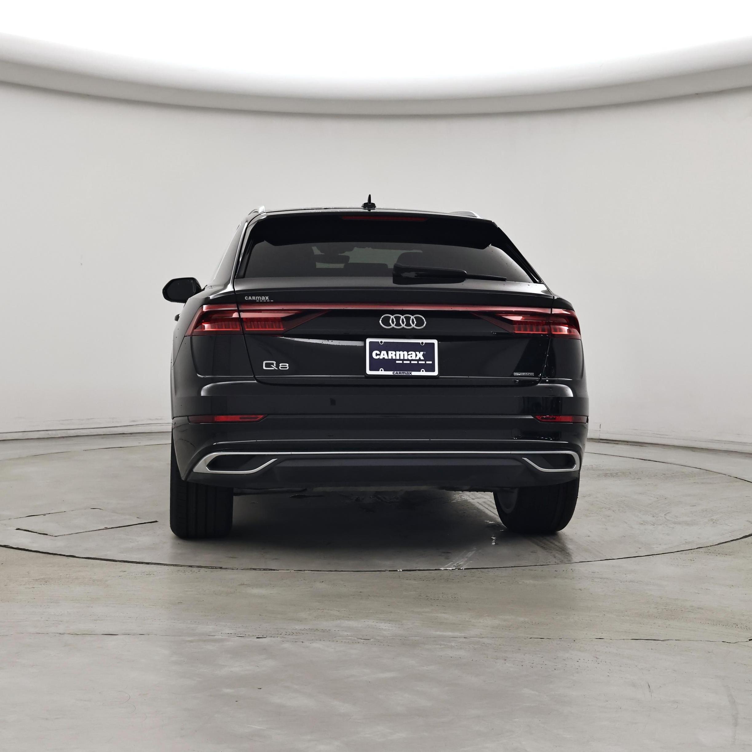 Thumbnail: 2023 Audi Q8 - 6
