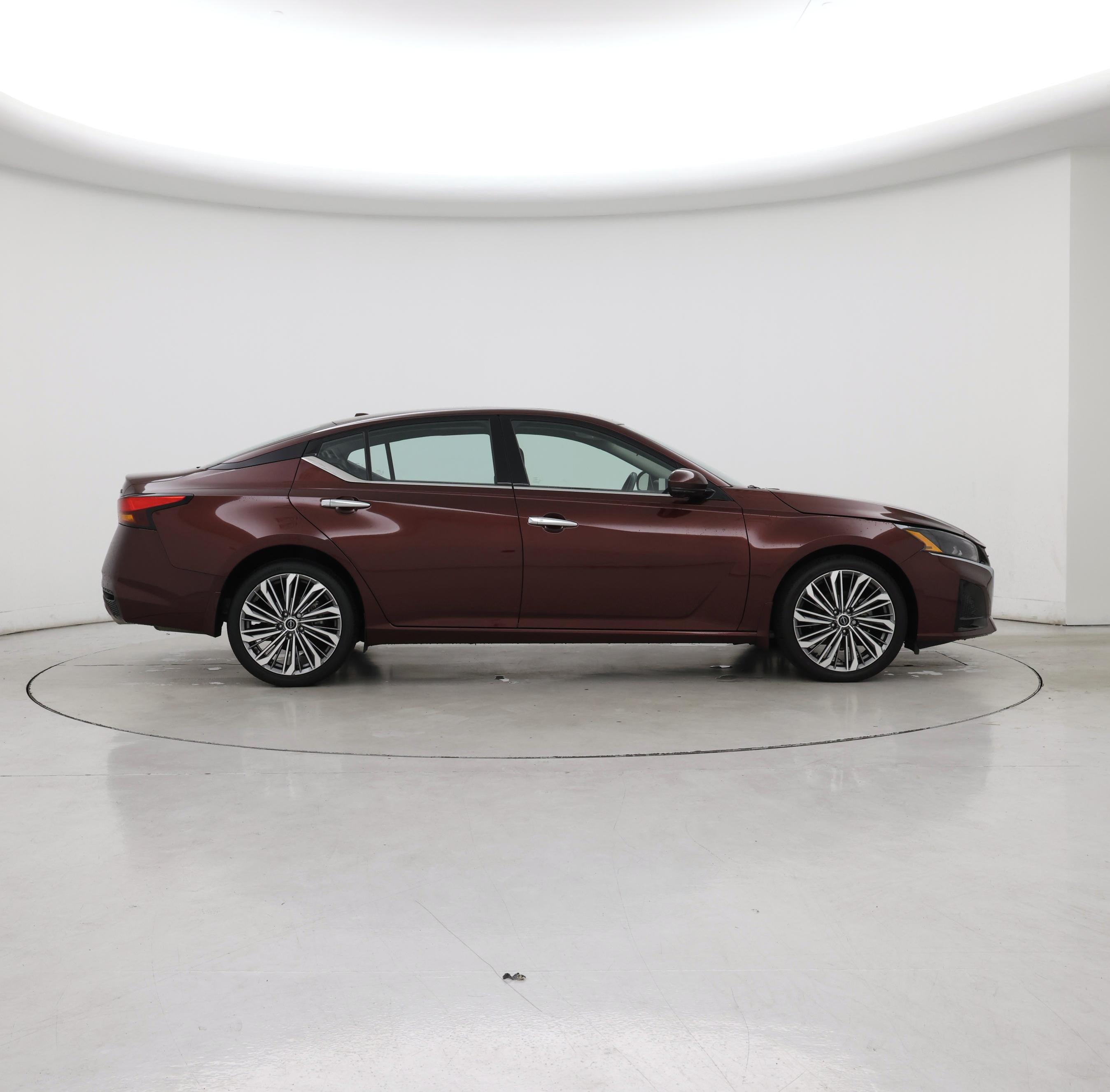 Thumbnail: 2024 Nissan Altima - 7