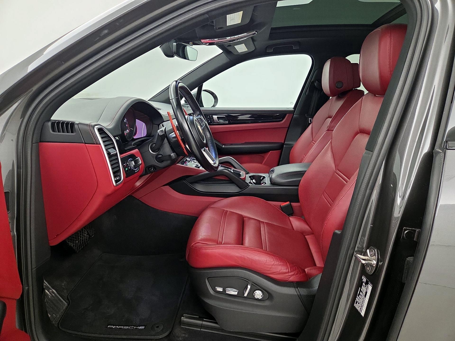 Thumbnail: 2021 Porsche Cayenne - 11