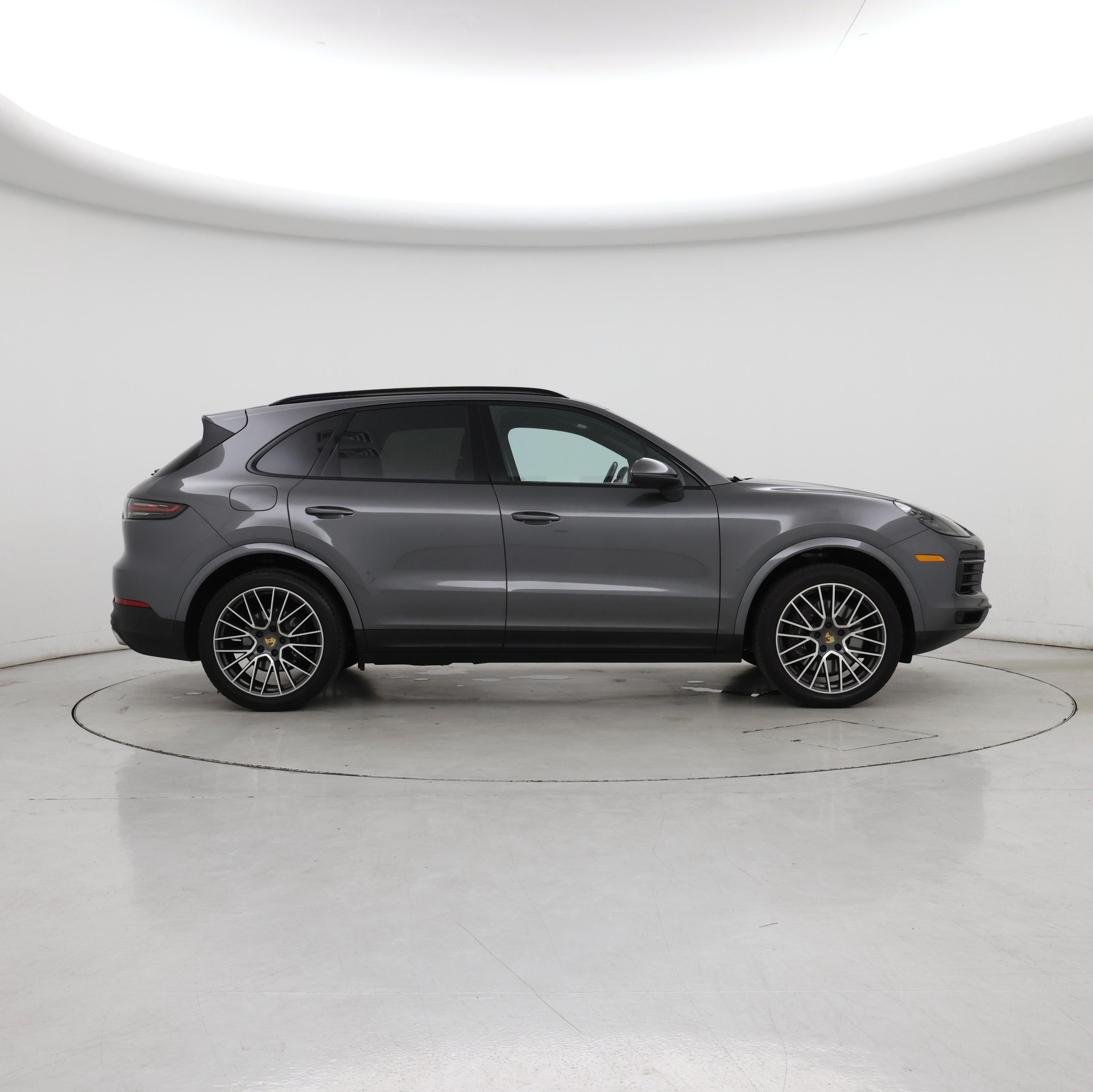 Thumbnail: 2021 Porsche Cayenne - 7