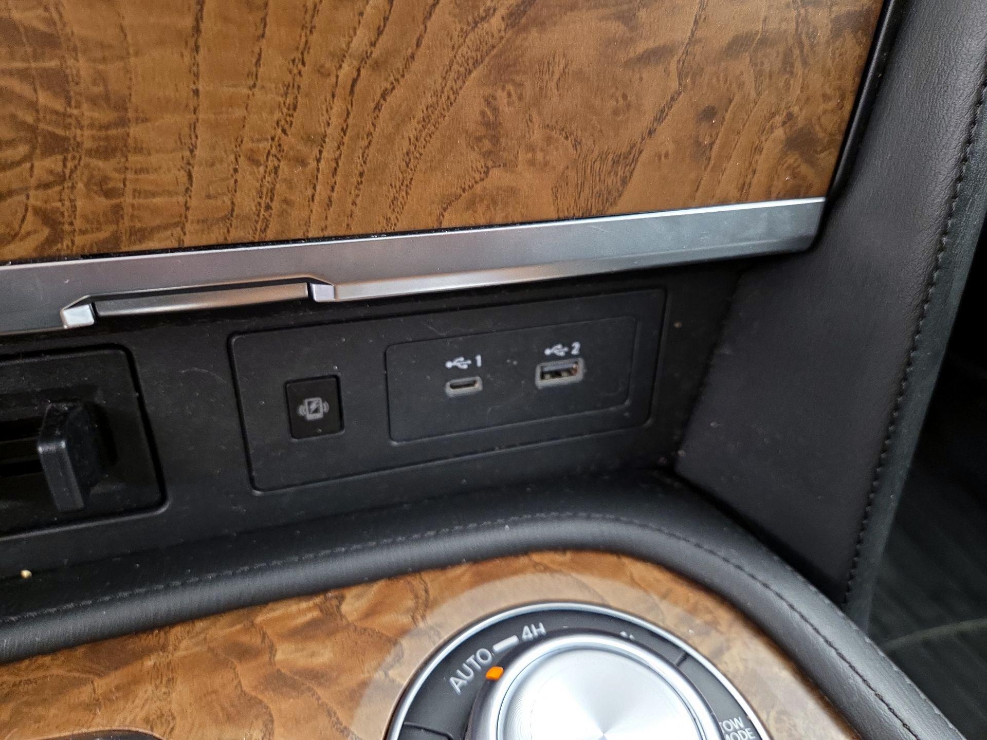 Thumbnail: 2022 Nissan Armada - 19